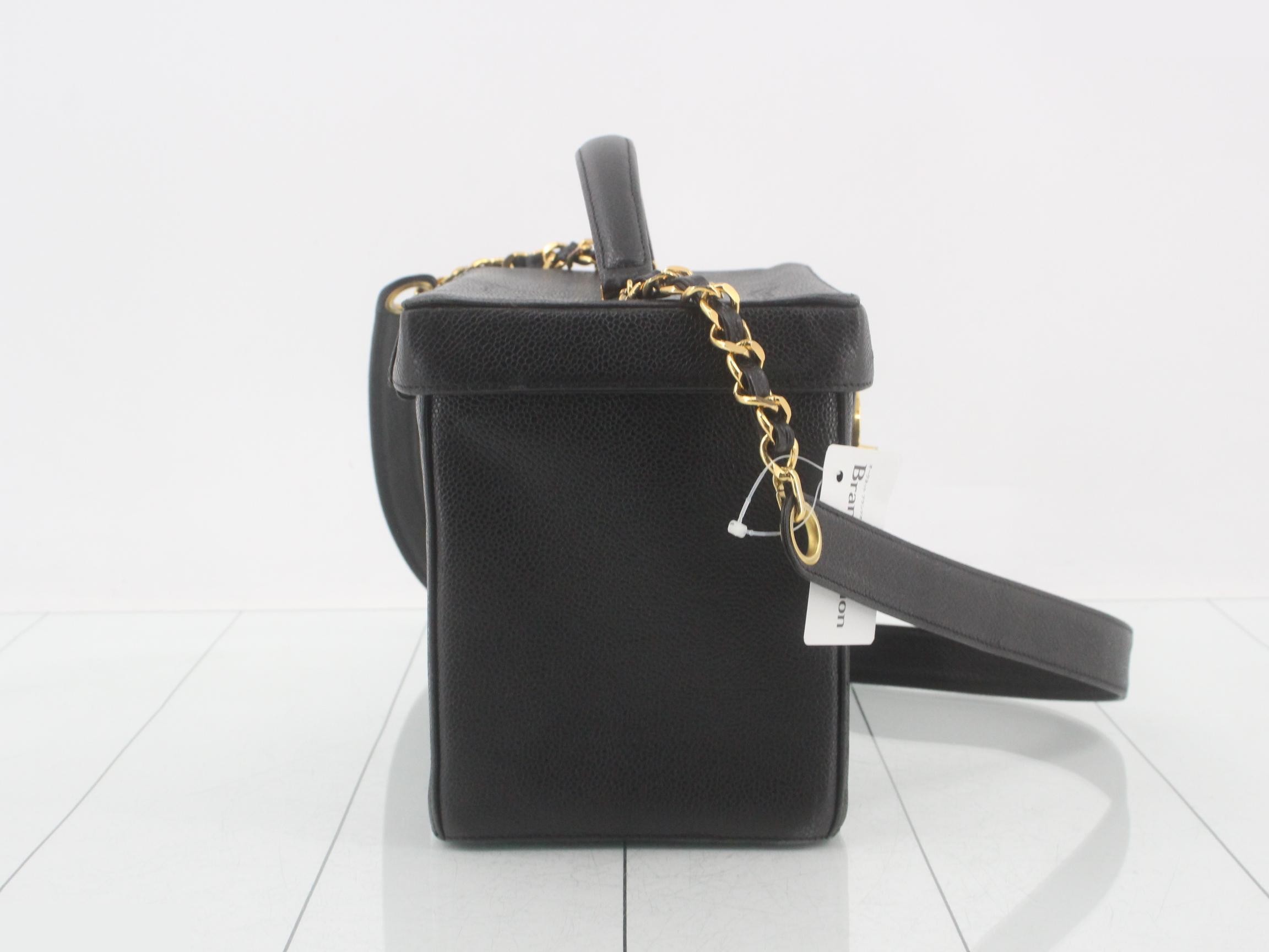 Vanity Case, Coco Mark, Caviar Skin, 2-Way Turnlock, Coco Mark — view 4