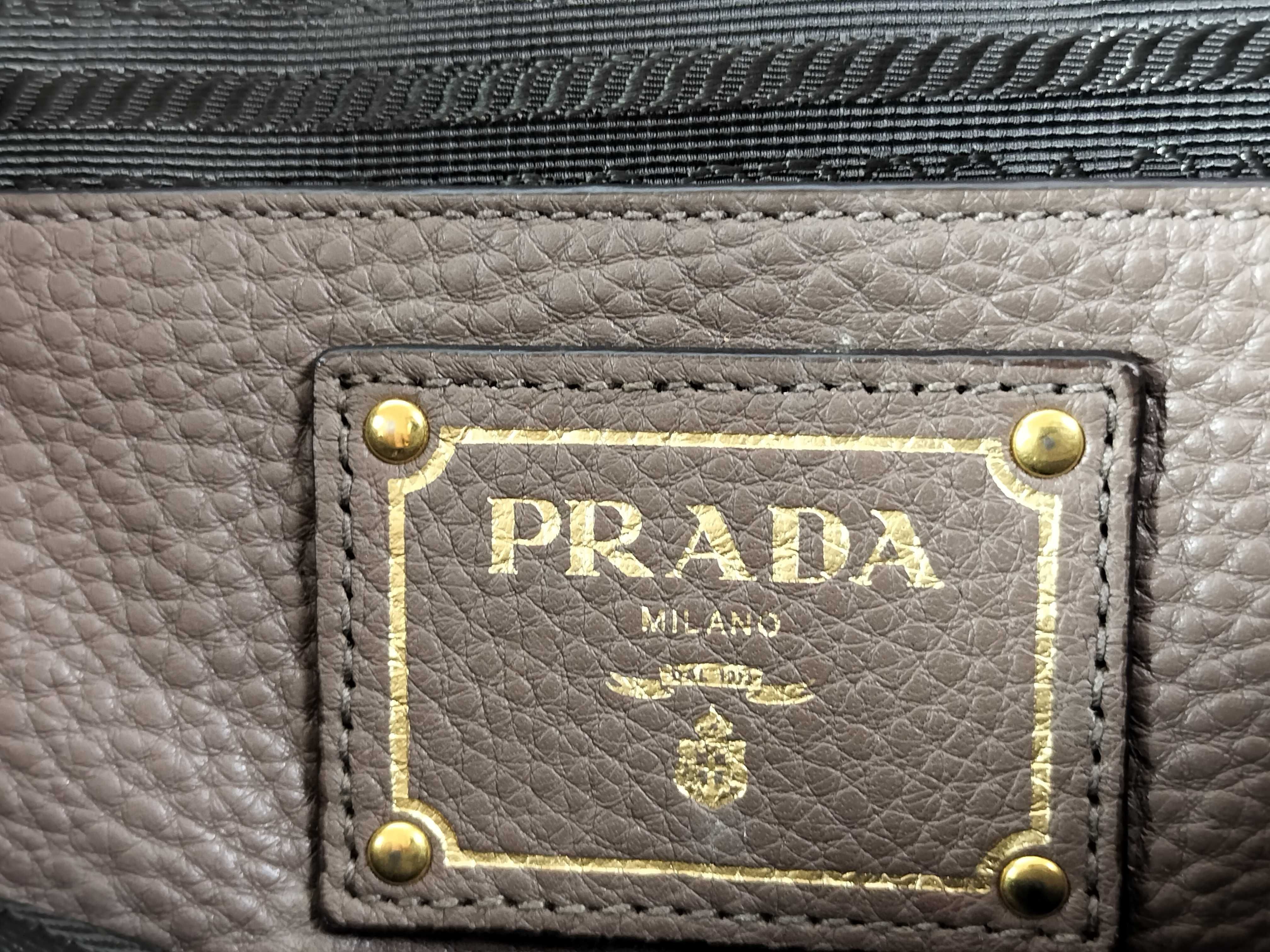 Vitello Daino Zip Bag Tote Bag — view 11