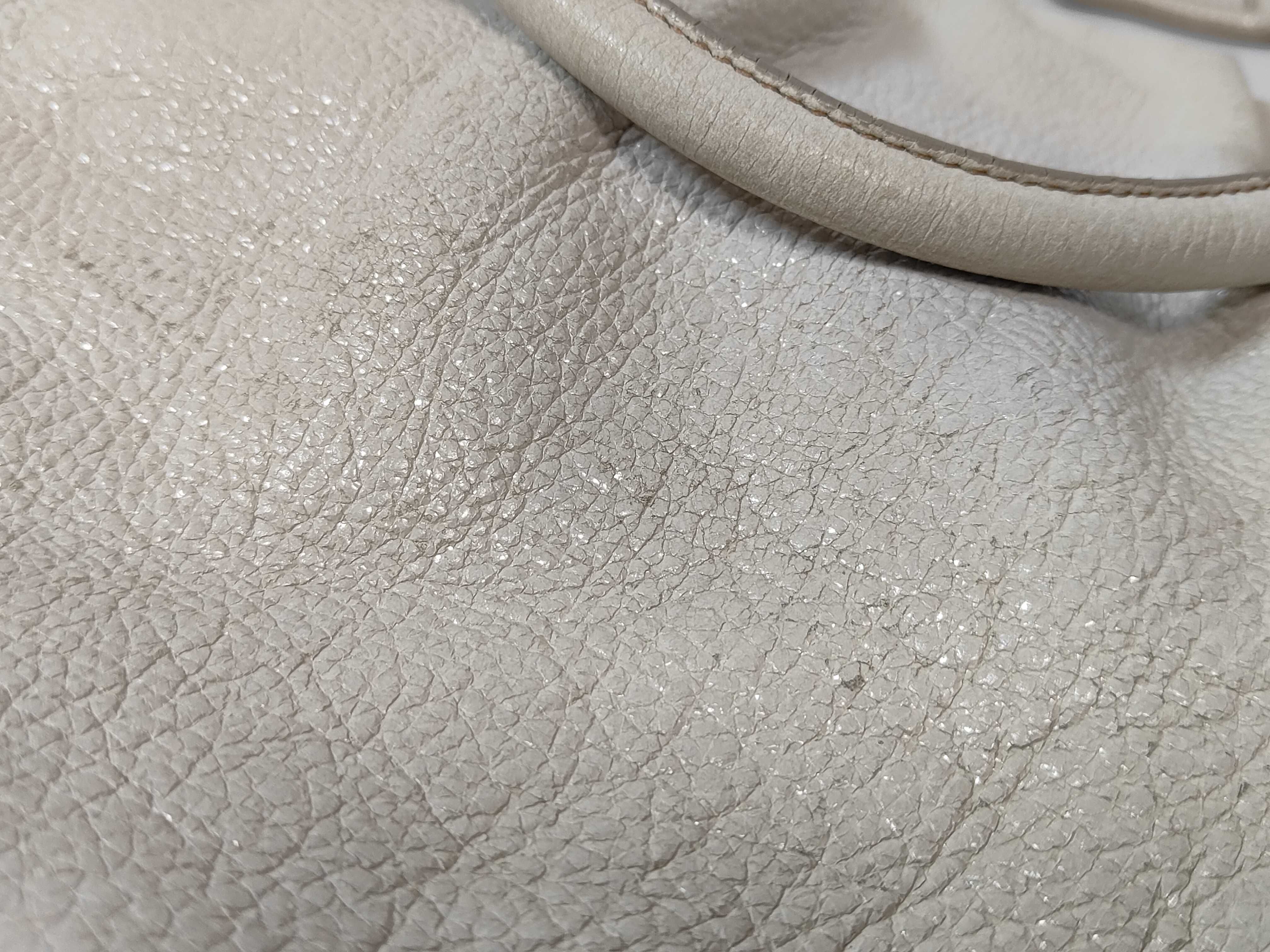 Vitello Daino Hobo Bag Tote Bag — view 14