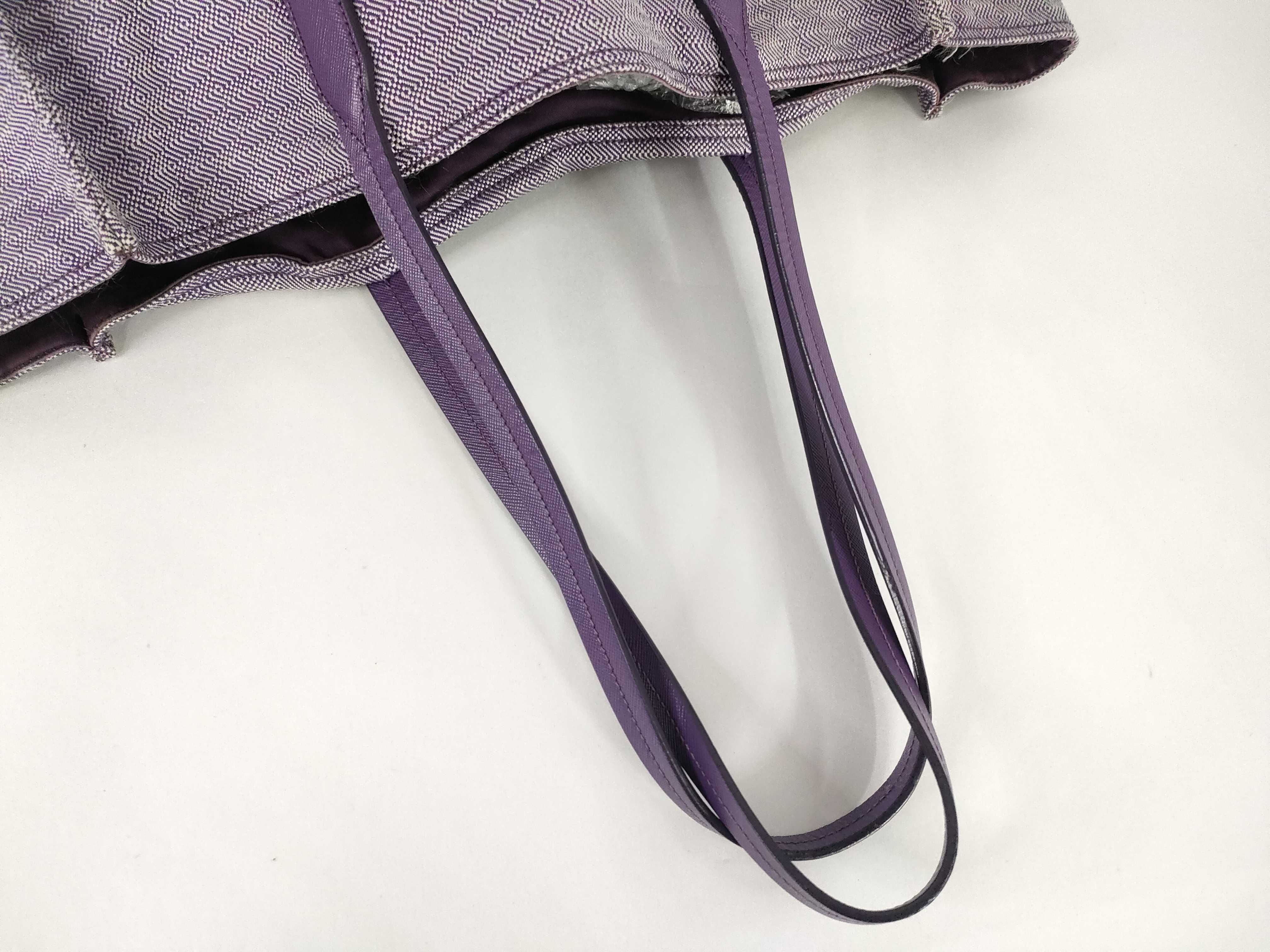 tote bag with triangular logo — view 3