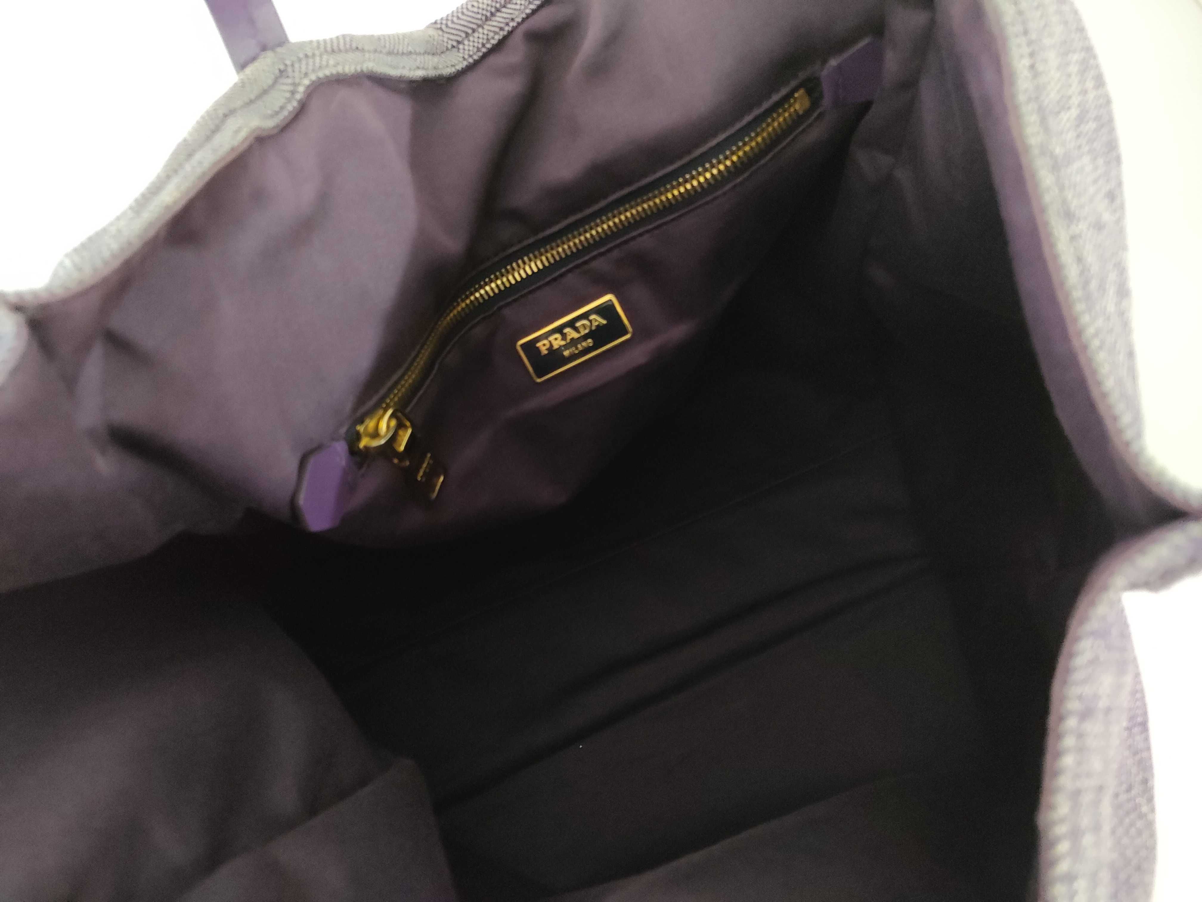 tote bag with triangular logo — view 8