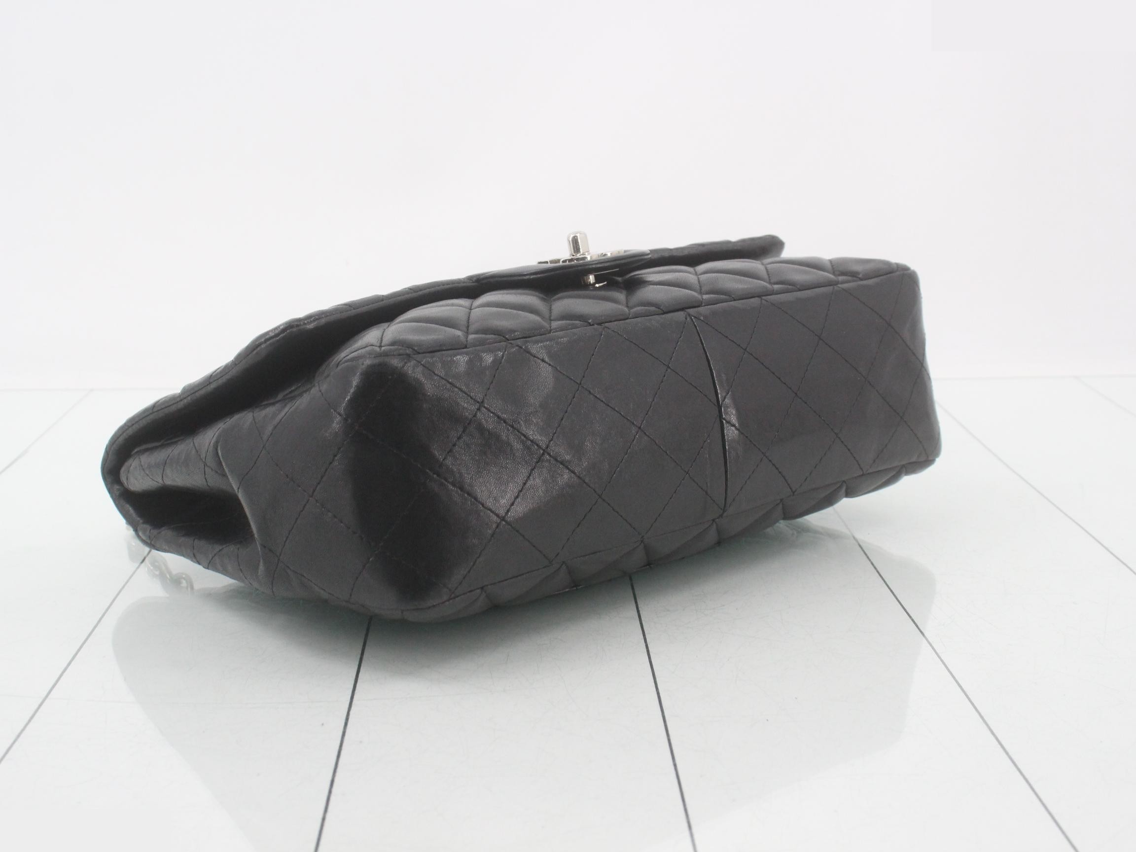 Matelassé Chain Shoulder Bag — view 5