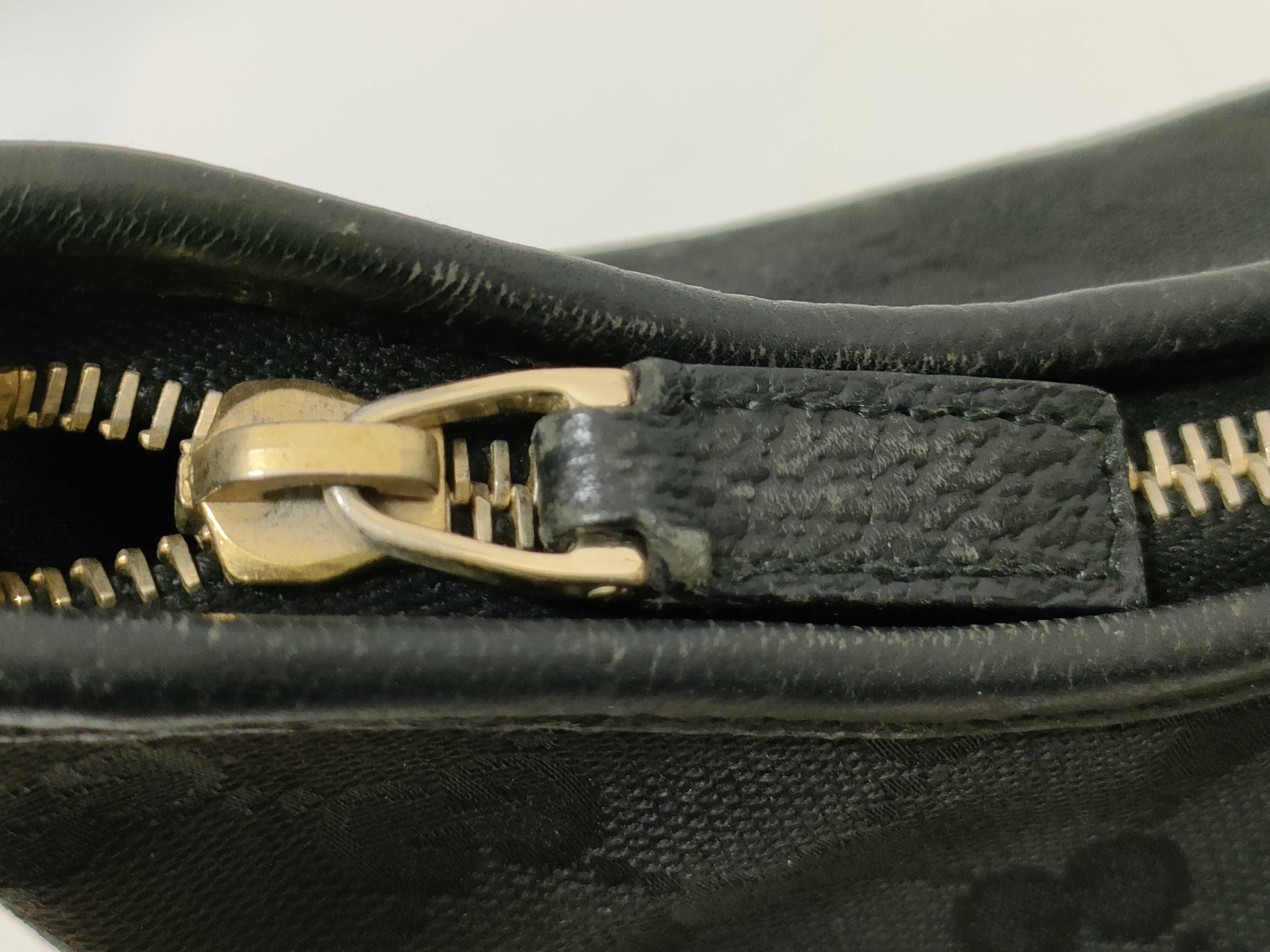 GG Canvas Abbey One-Shoulder Bag — view 13