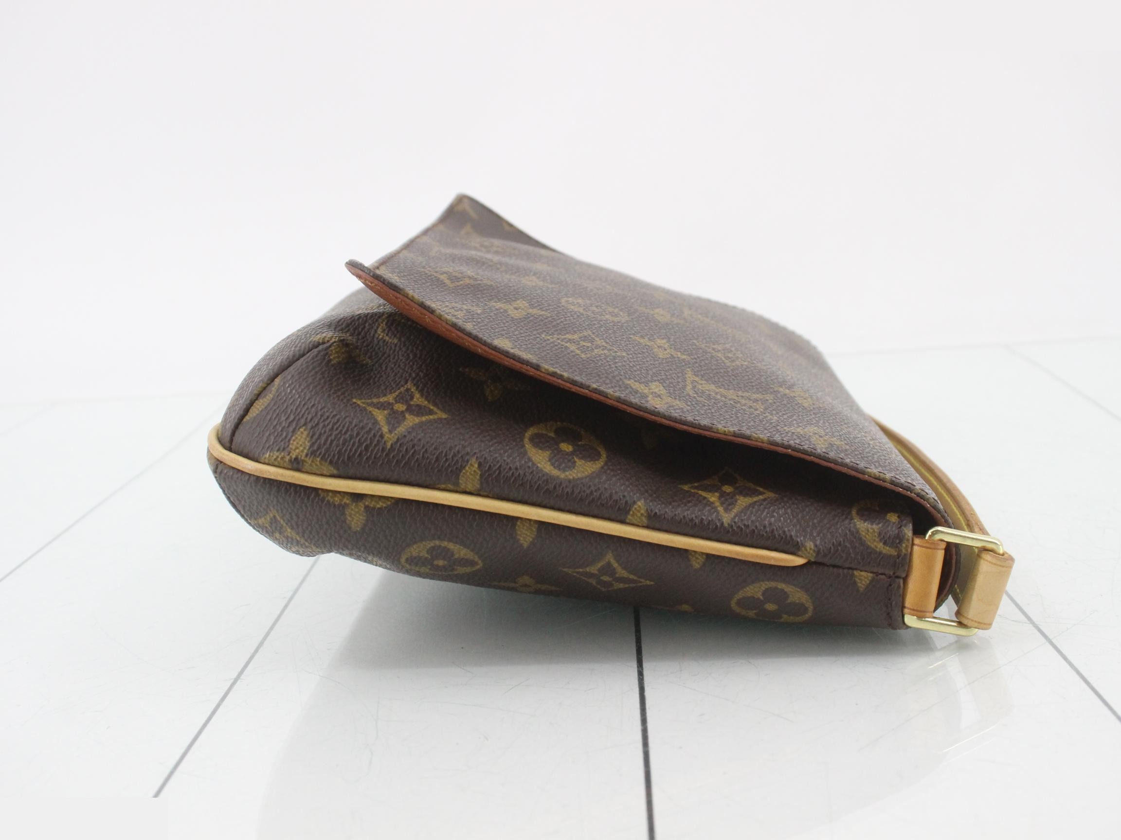 Musette Tango Short Shoulder — view 3
