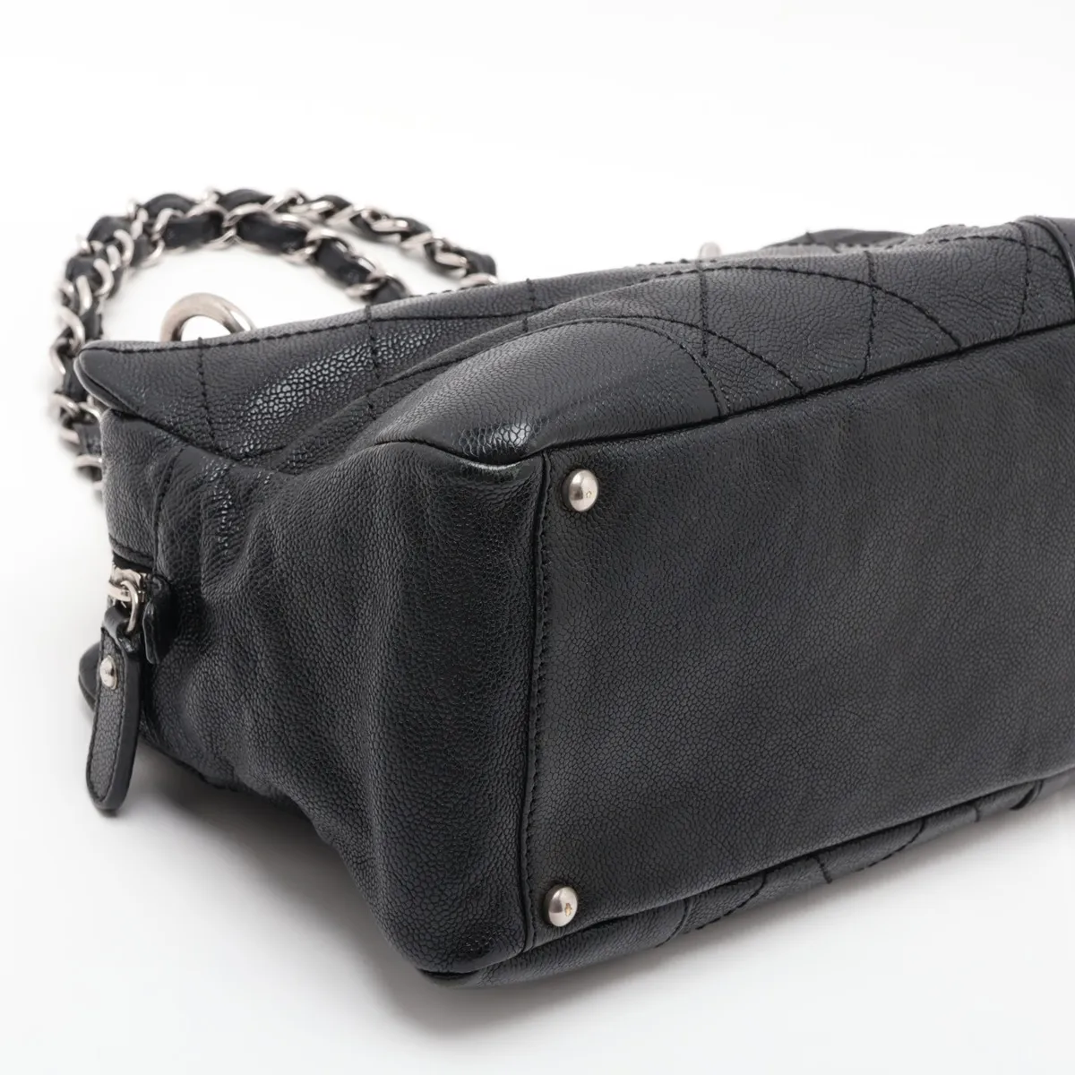 Matelassé Caviar Skin Chain Shoulder Bag, Black with Silver Hardware, 10827043 (Serial Number in the 10s) — view 4