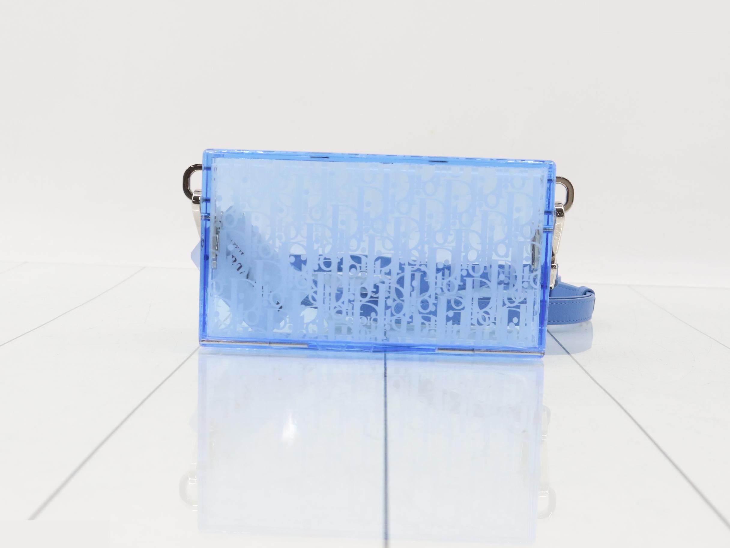 Oblique pattern box shoulder bag, blue tones — view 2