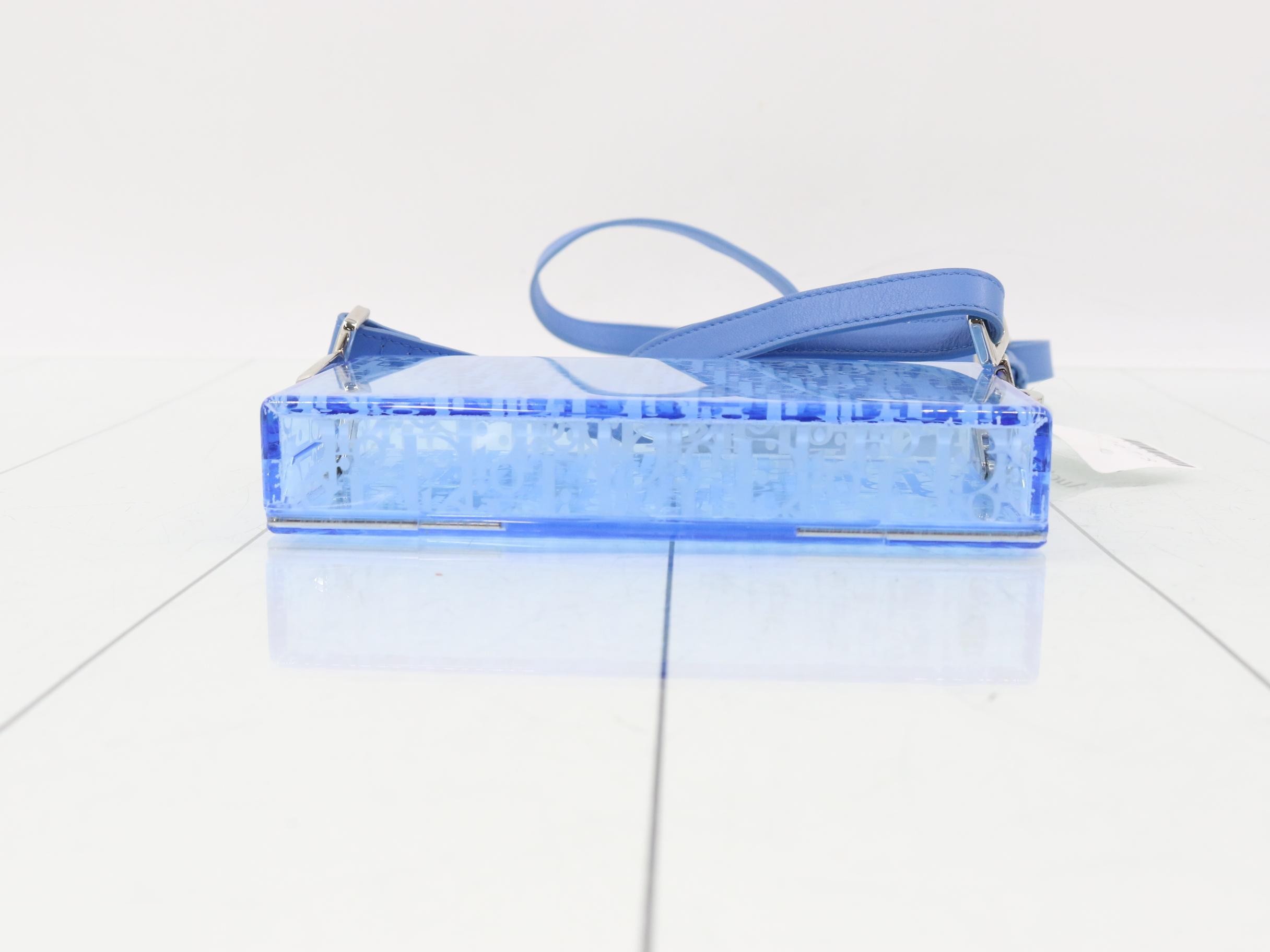 Oblique pattern box shoulder bag, blue tones — view 3