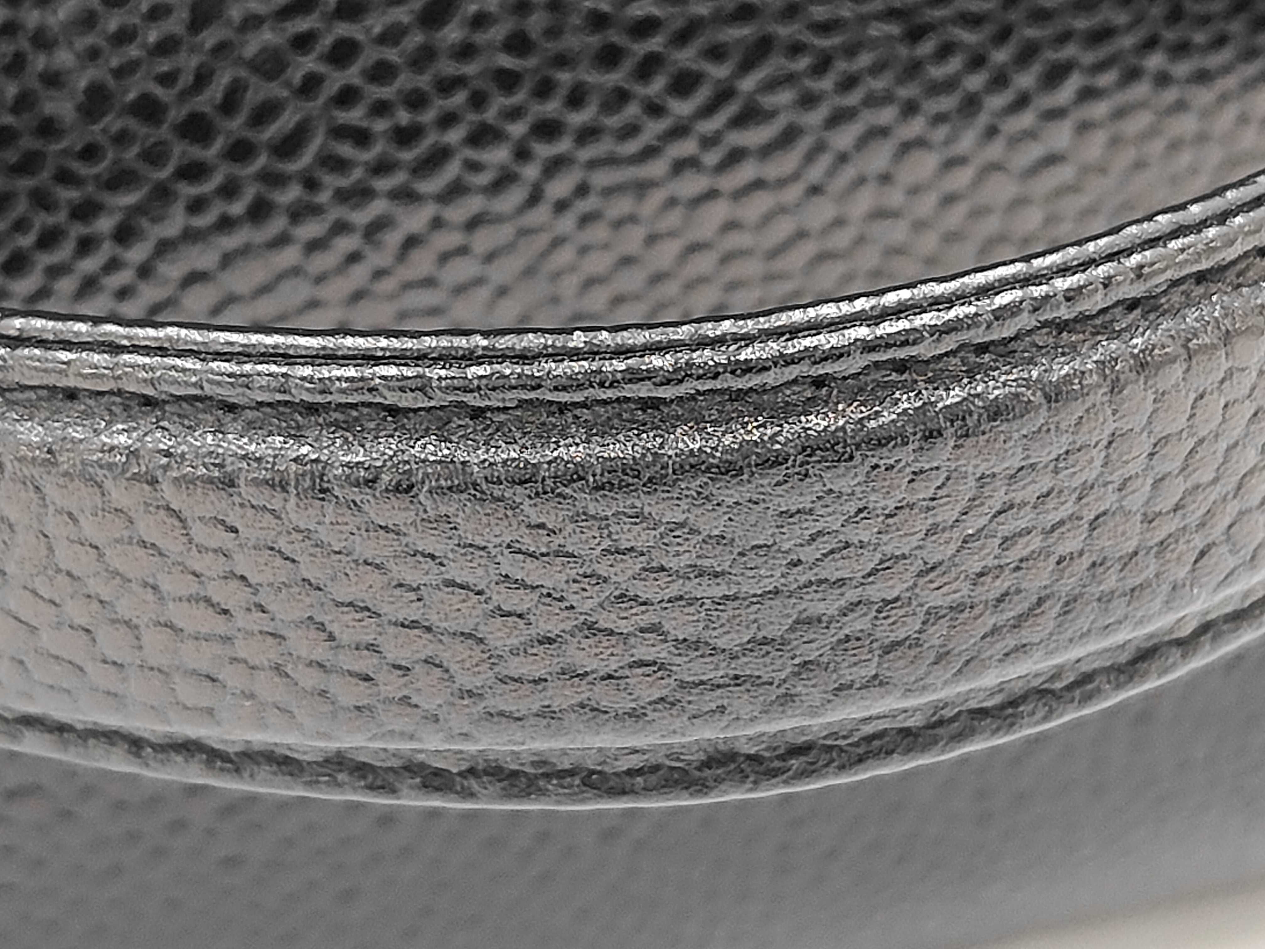 Caviar Skin Black Vanity Bag — view 5