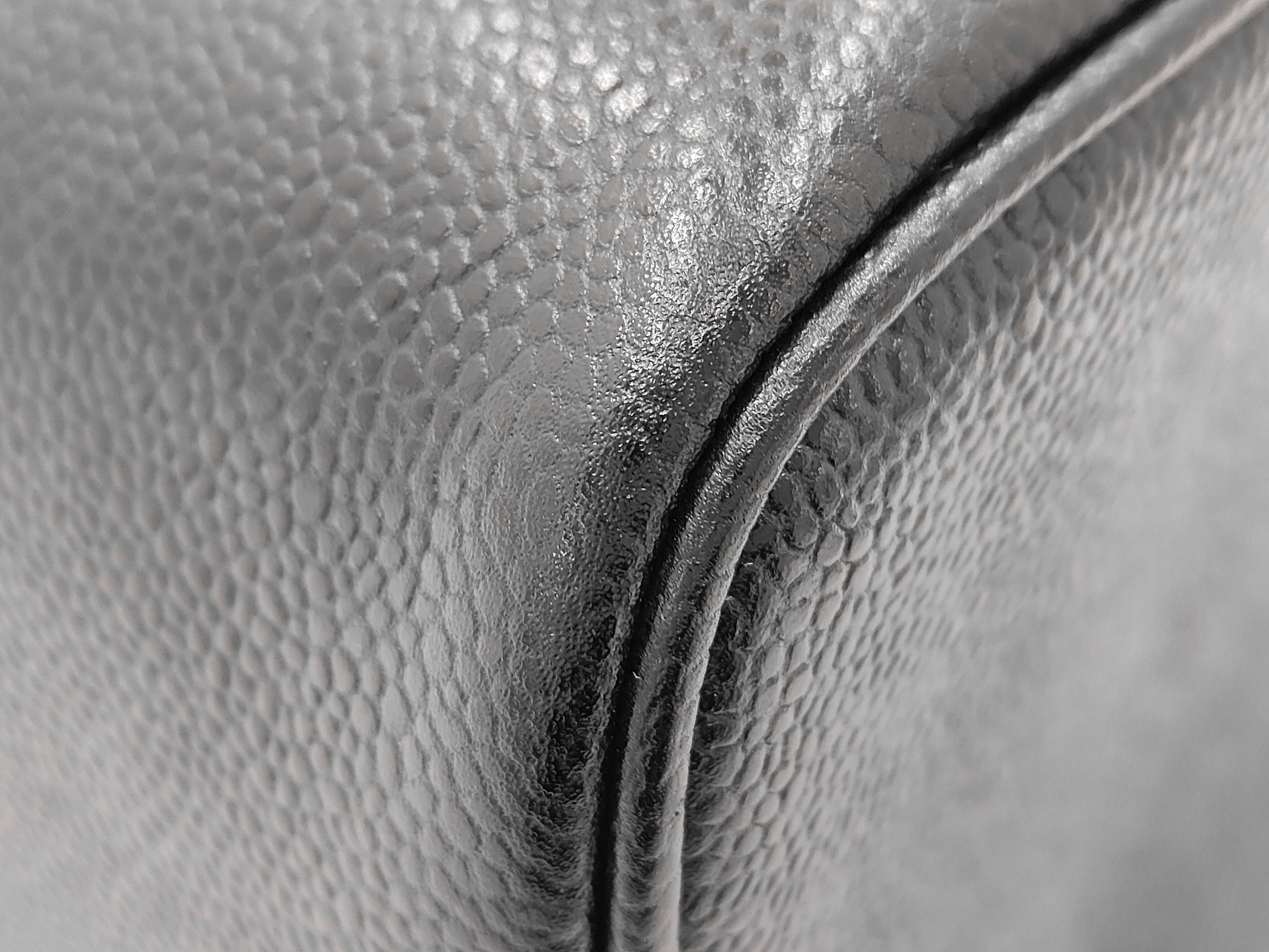 Caviar Skin Black Vanity Bag — view 6