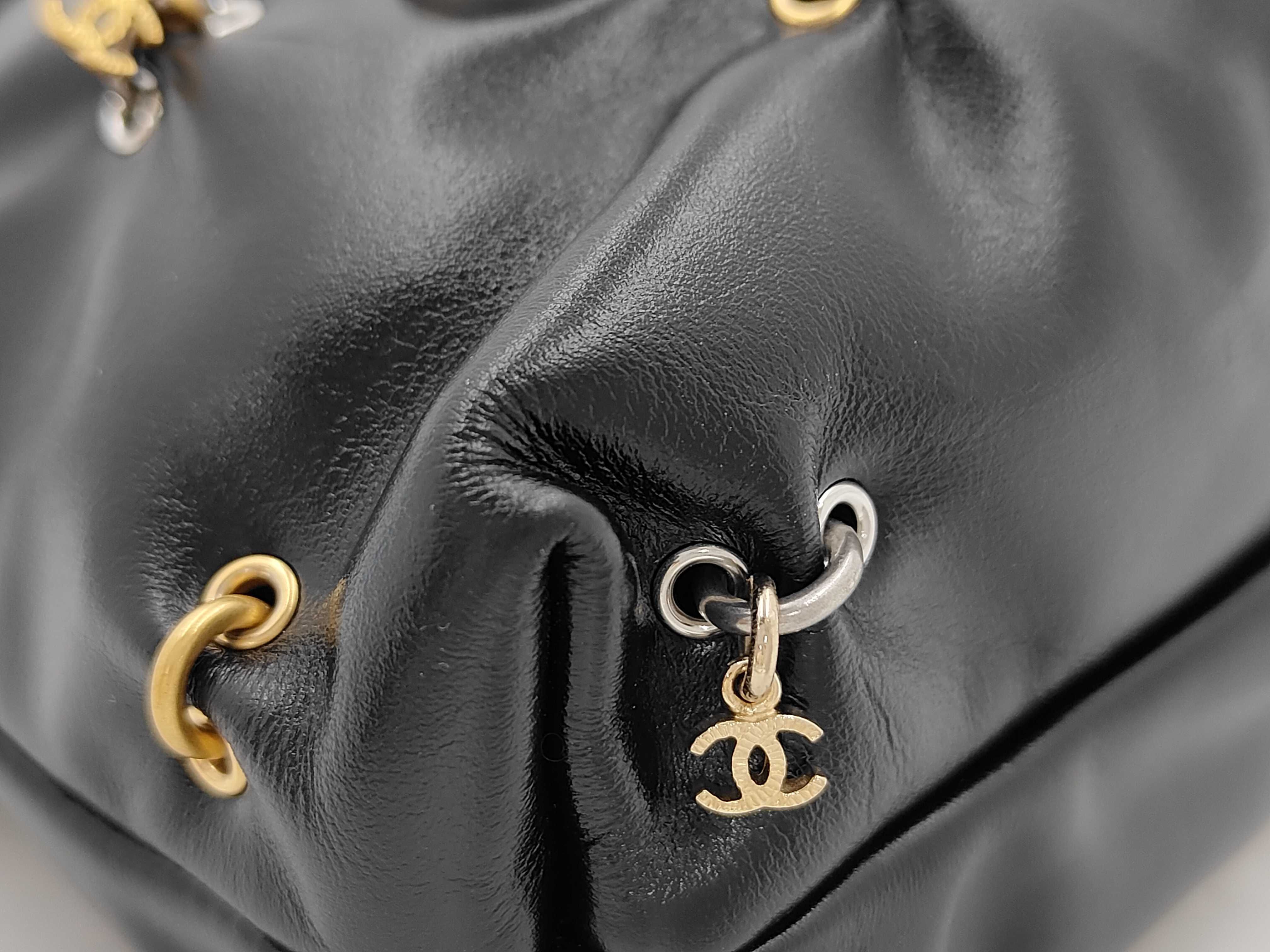 22 Bag Mini Chain Shoulder Bag — view 4