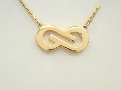 Other line: Precious metal necklaces and pendants, neck circumference approximately 36 cm.