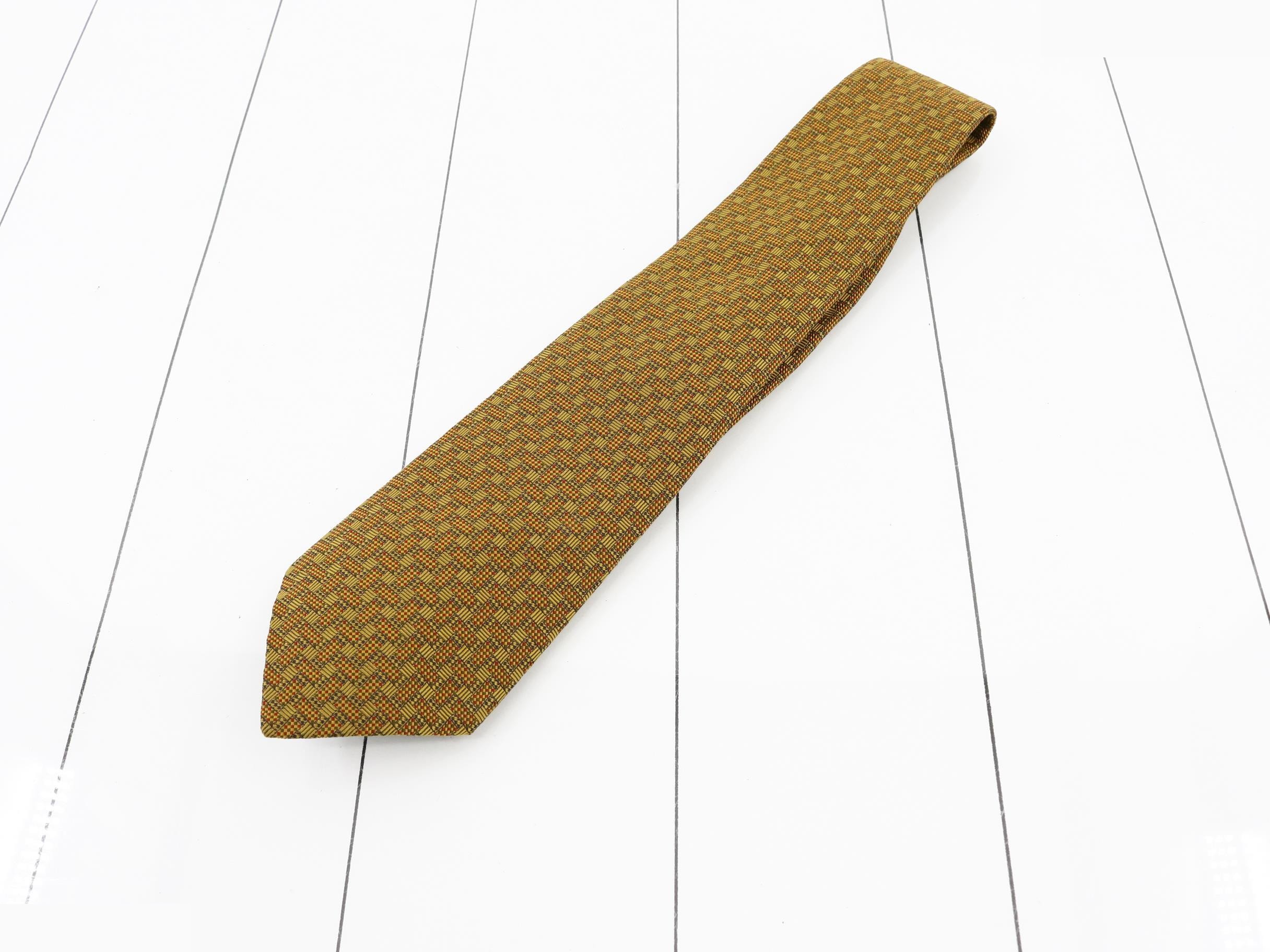 tie