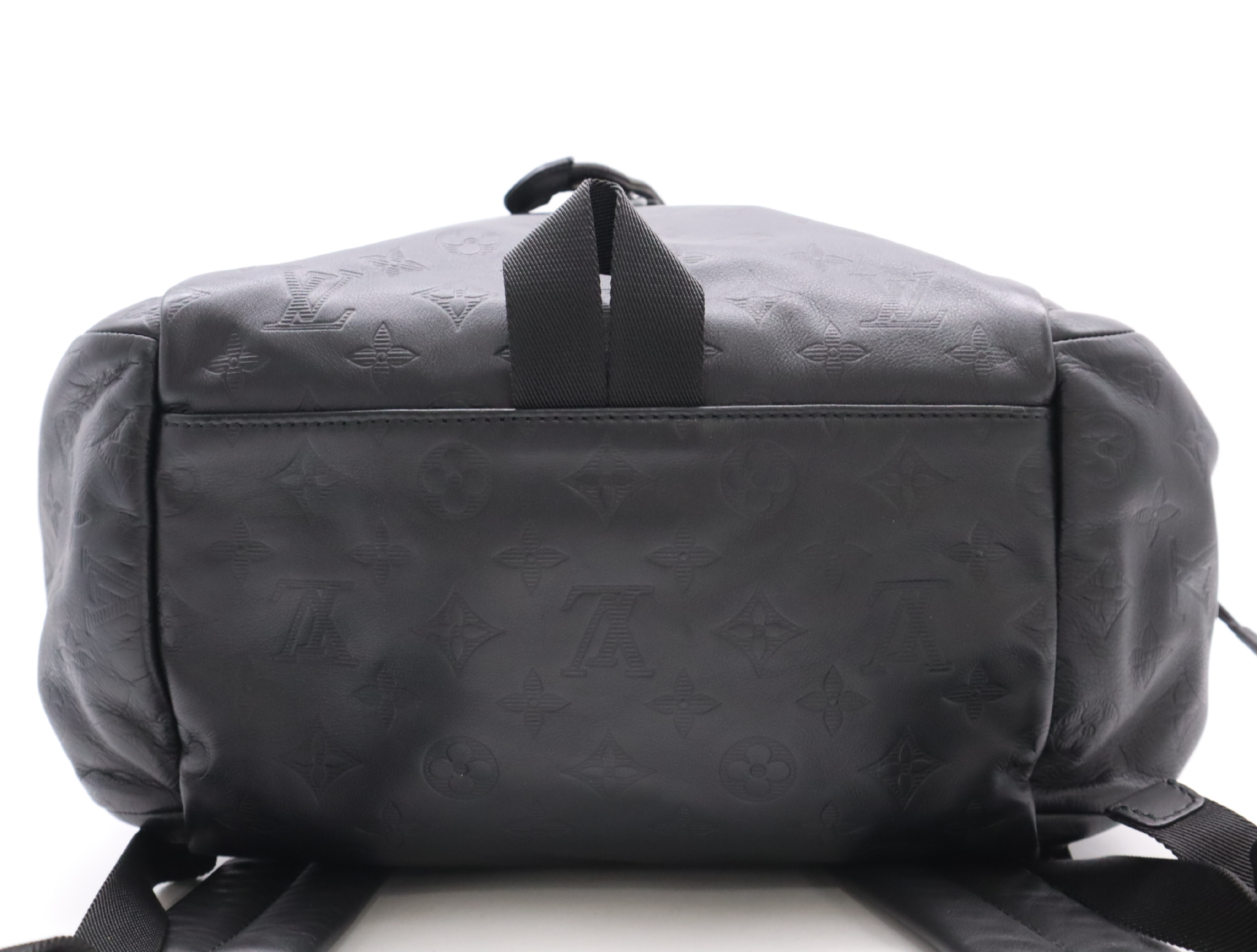 M43680 Monogram Shadow Discovery Backpack — view 4