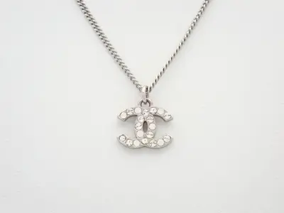 Necklace F12V Coco Mark Rhinestone Silver