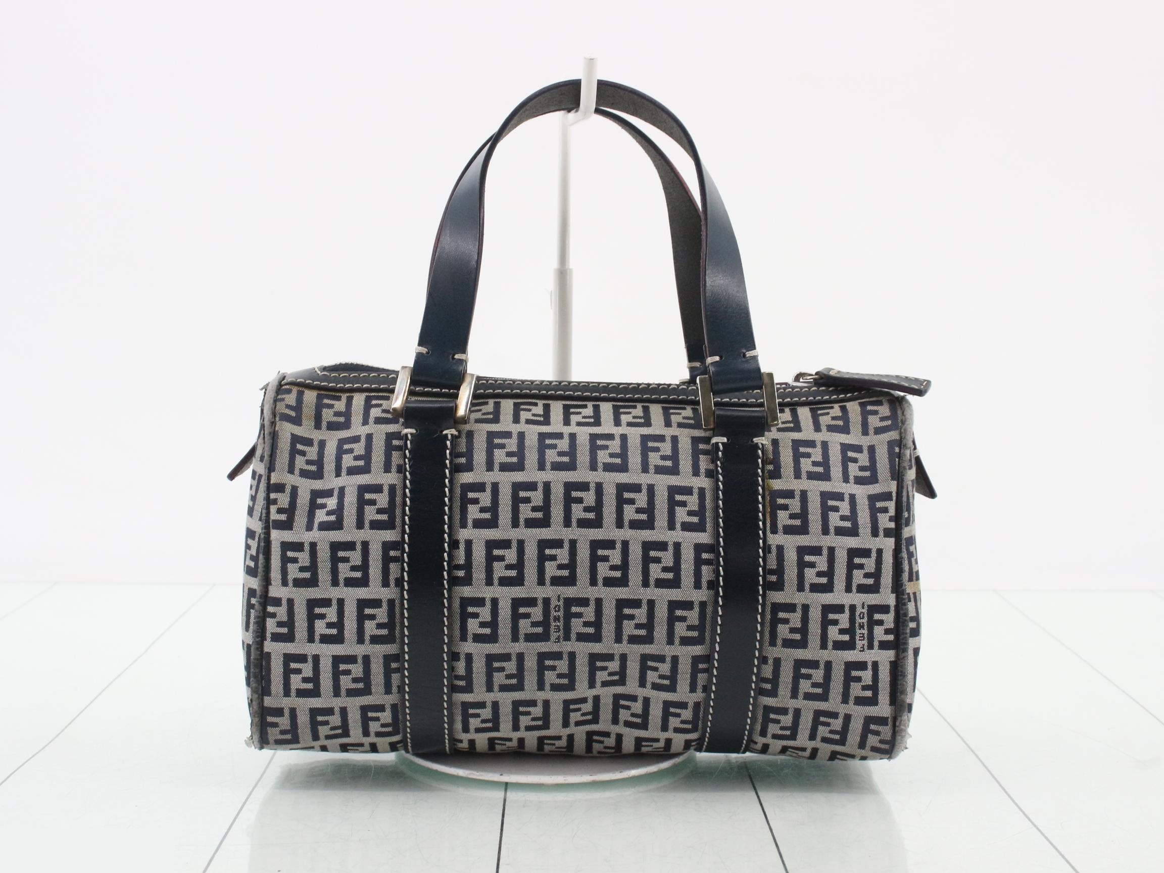 handbag — view 2