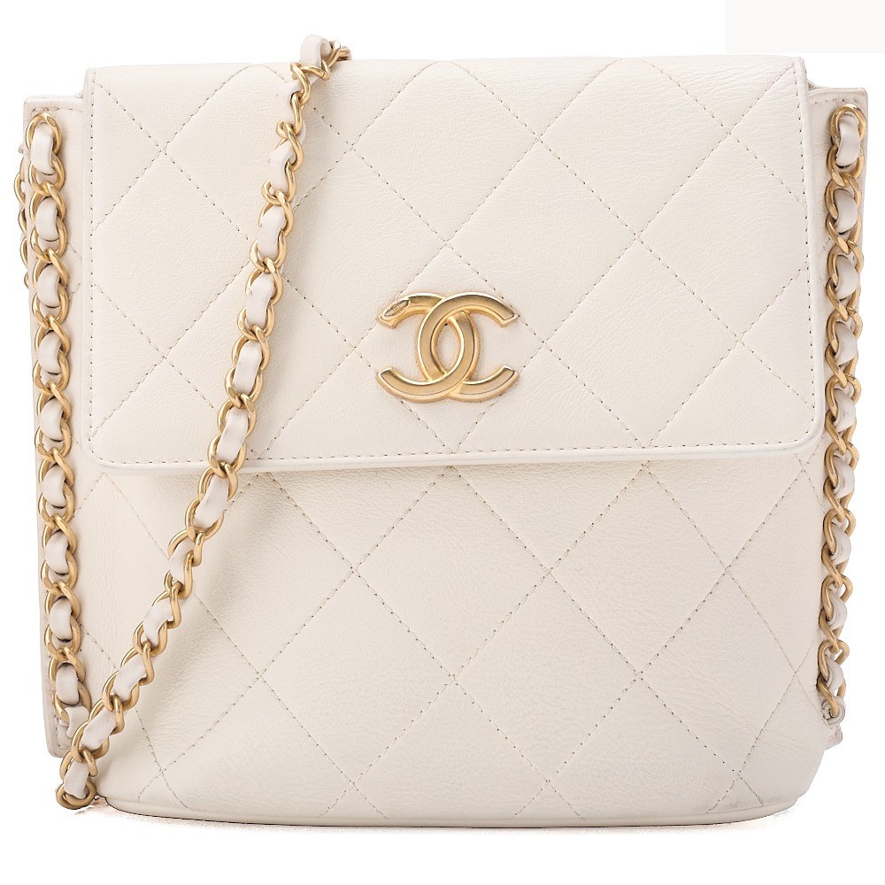Lambskin Matelassé Chain Shoulder Bag, White, Gold Hardware, Series 31