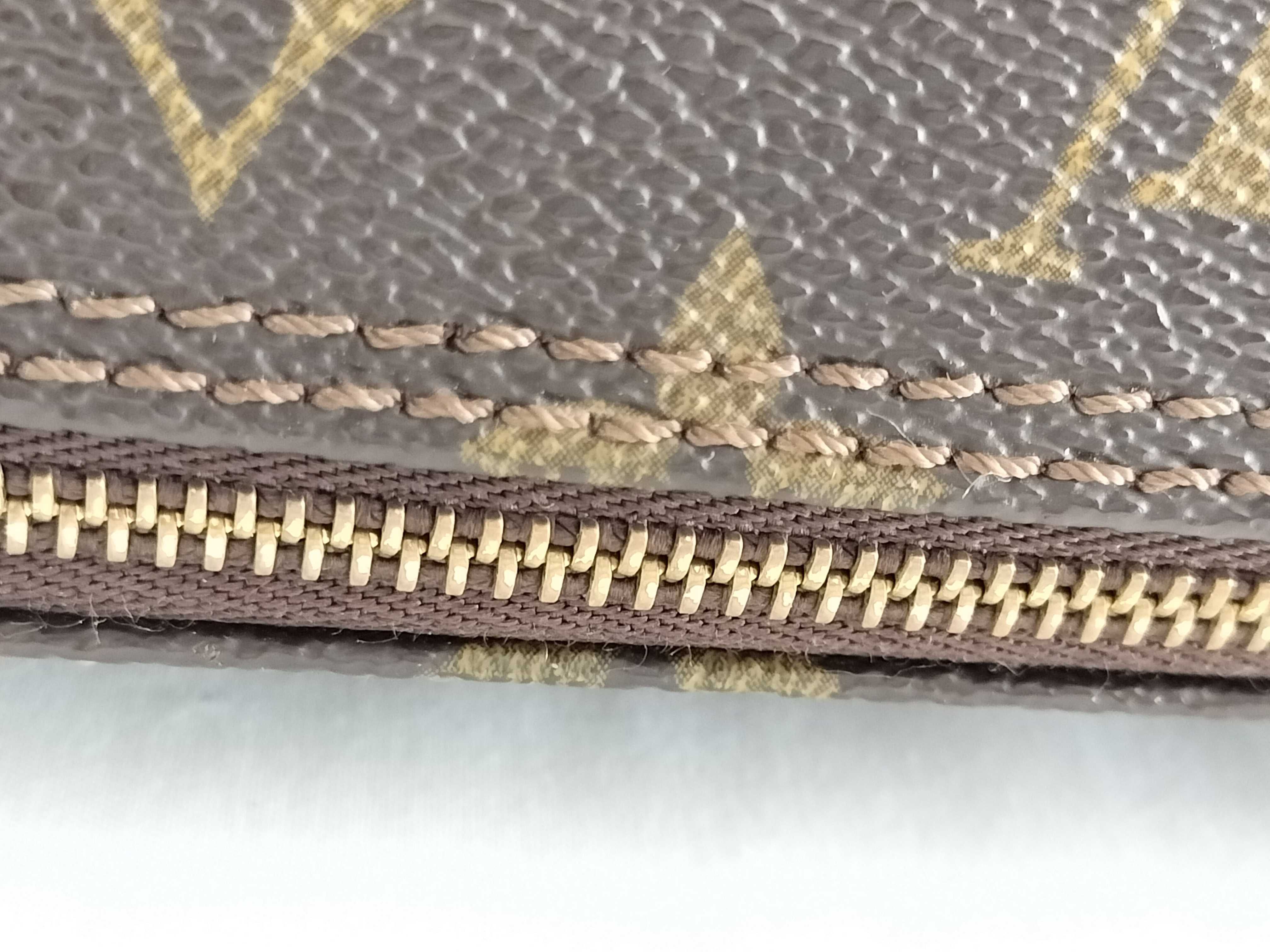 Monogram M47630 Trousse Ronde Pouch — view 9