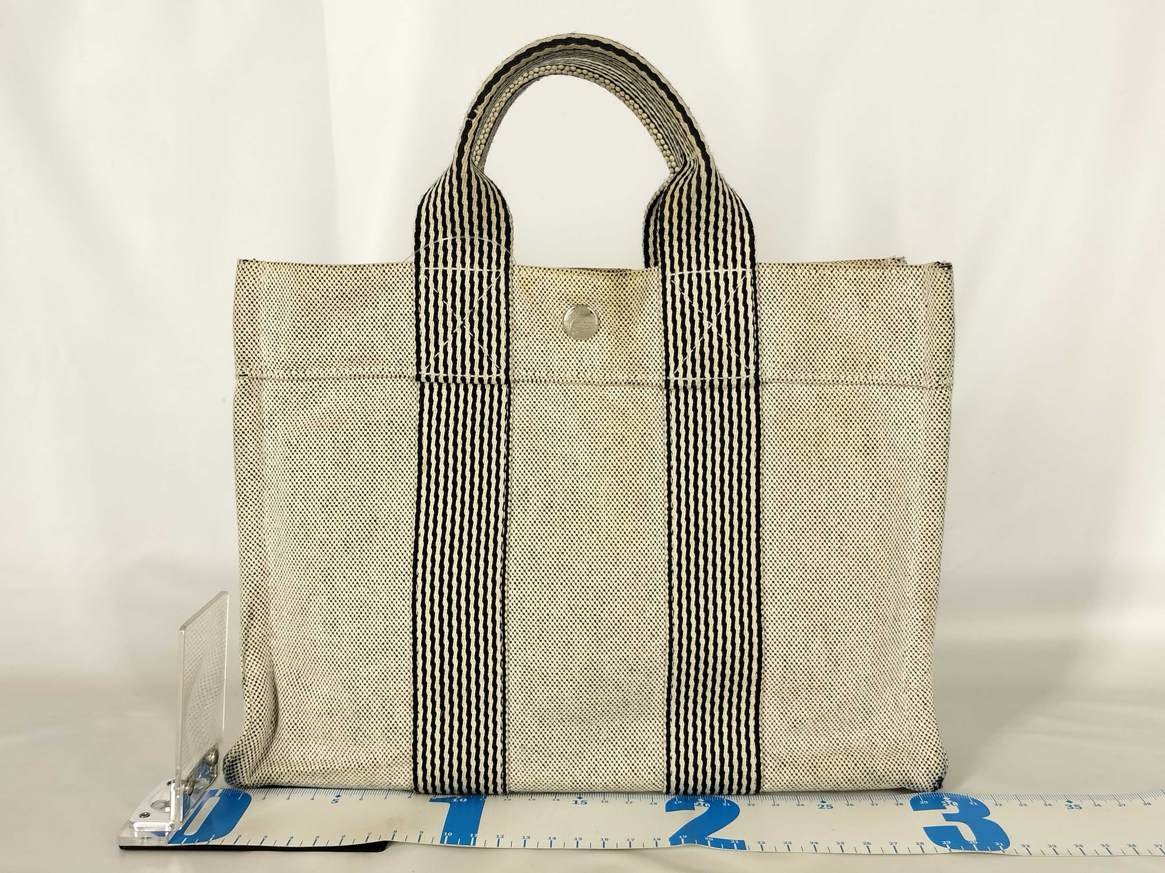 Fourre-Tout New Fourre-Tout PM Handbag — view 2