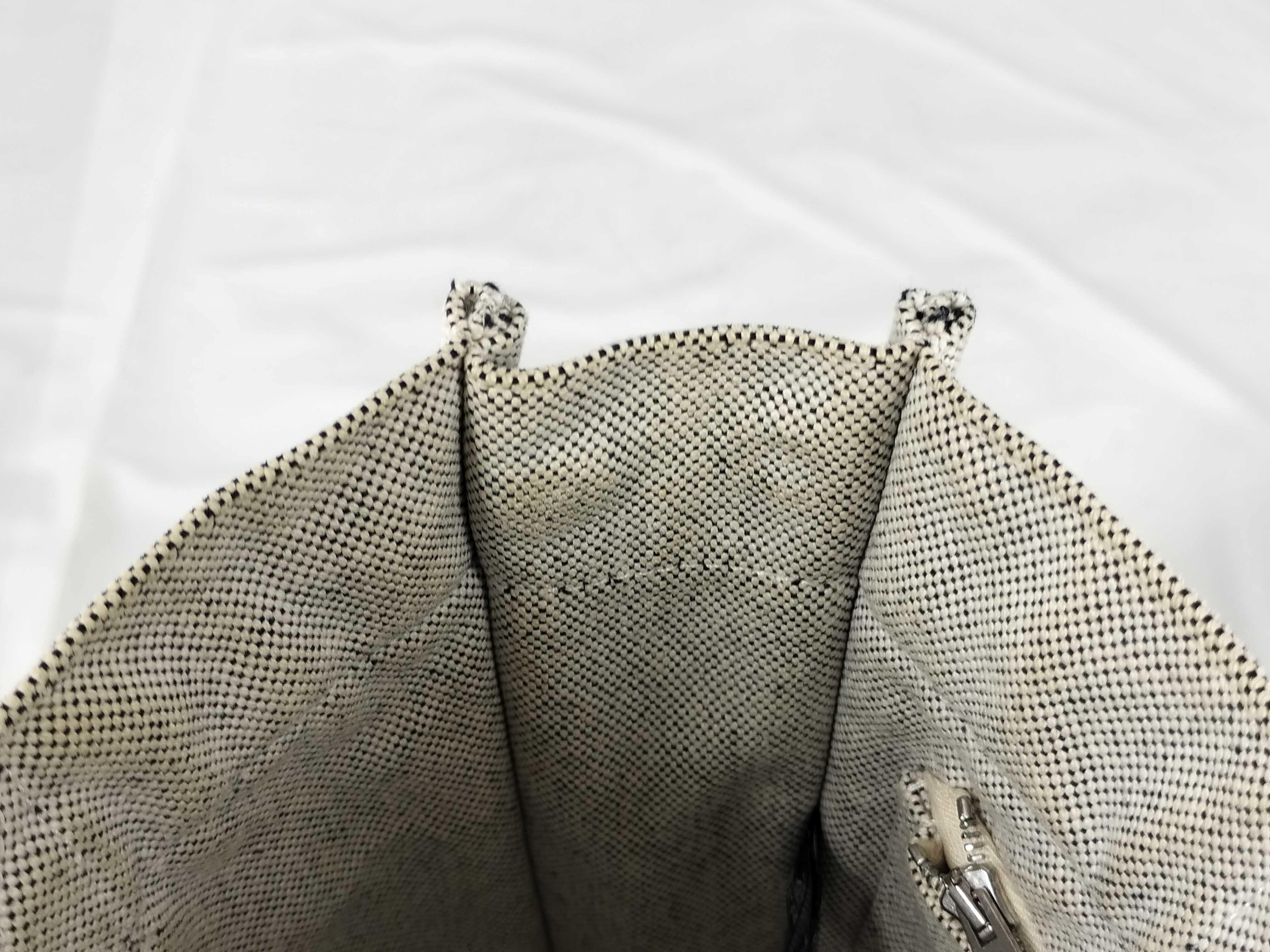 Fourre-Tout New Fourre-Tout PM Handbag — view 14