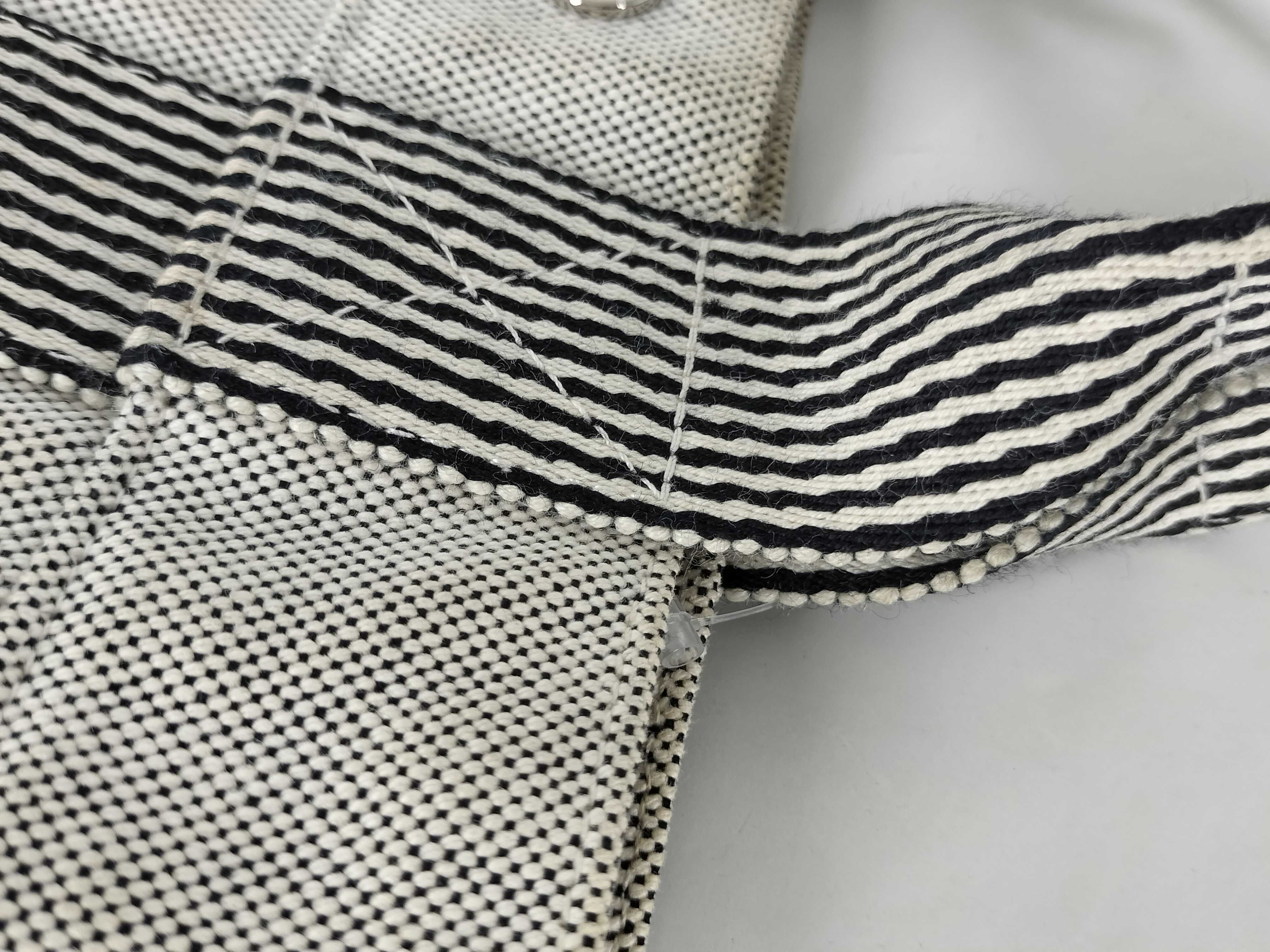 Fourre-Tout New Fourre-Tout PM Handbag — view 5