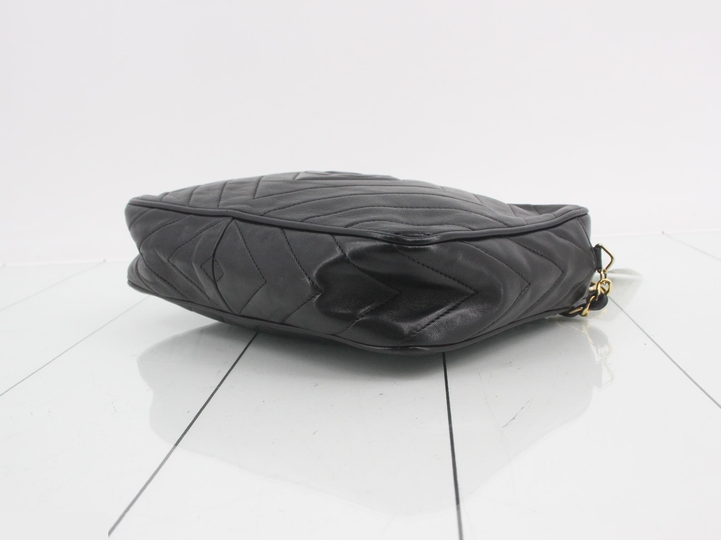 Leather Coco Mark Chain Shoulder Bag — view 6
