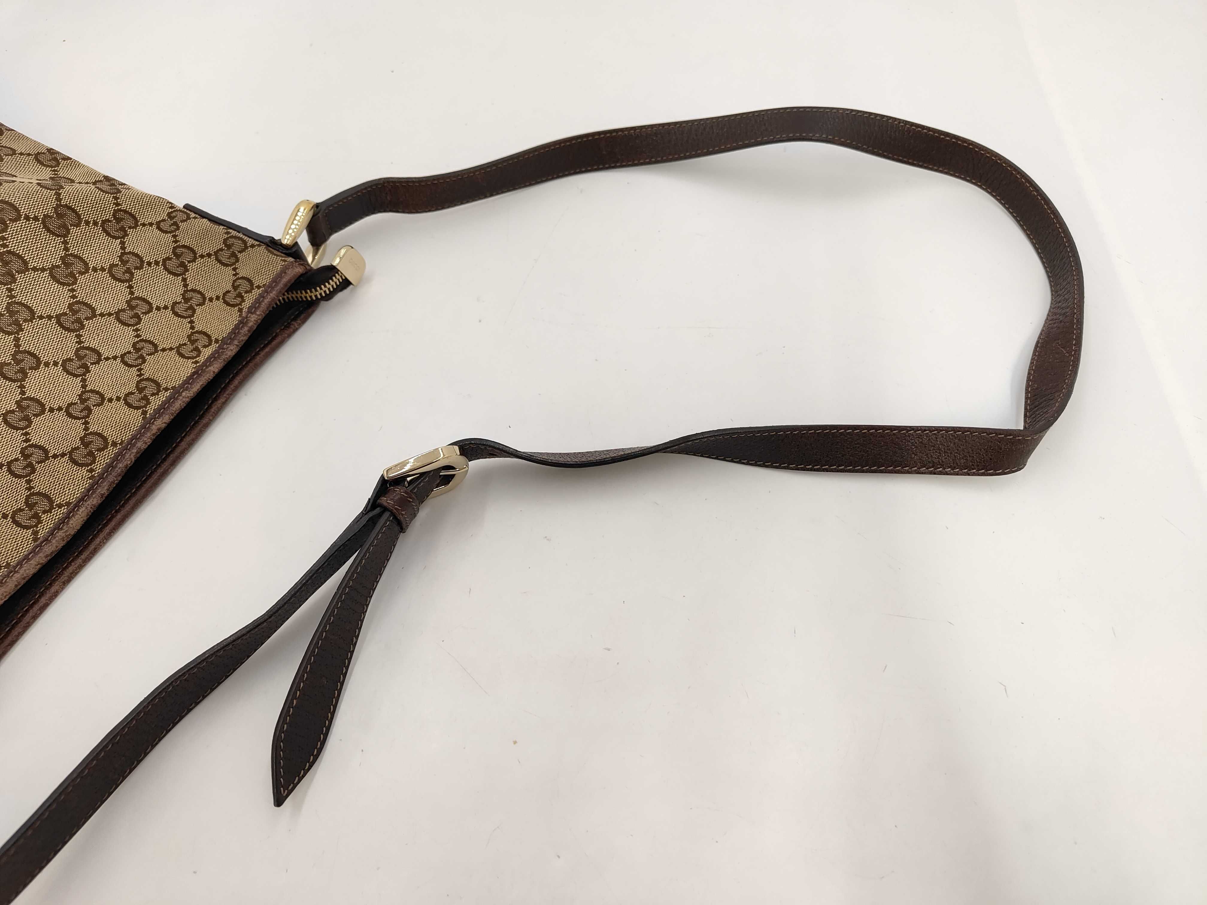 GG Canvas Abbey Shoulder Bag — view 5