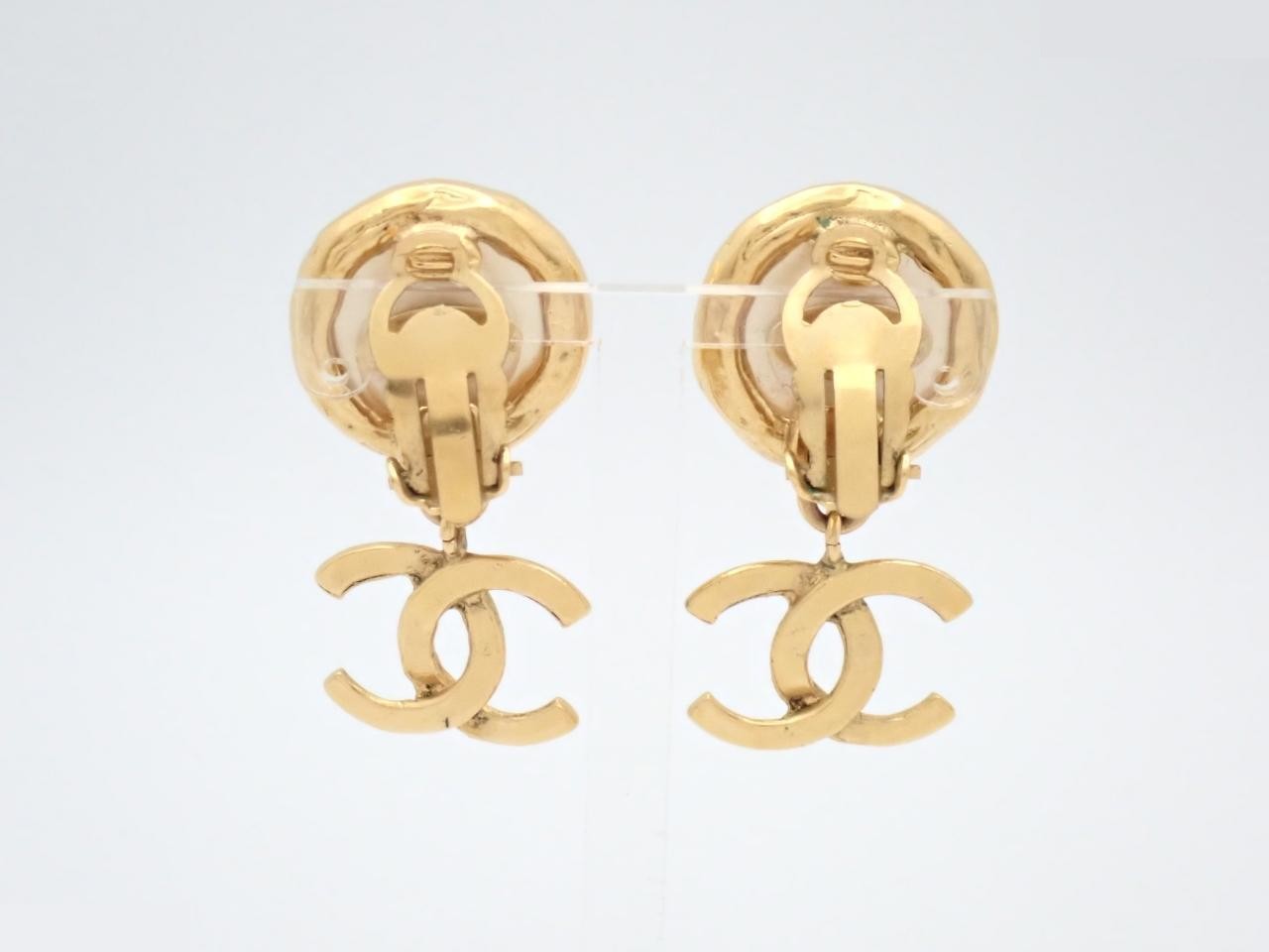 Pearl earrings — view 2