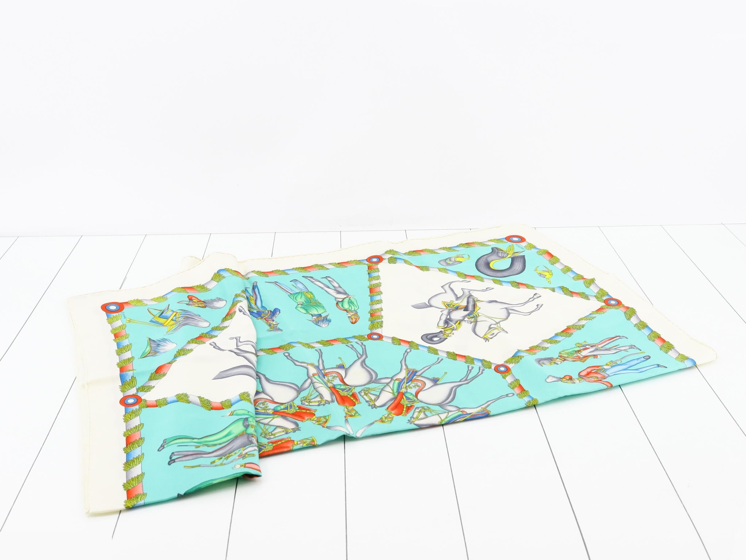 Scarf, Carre, 90 — view 3