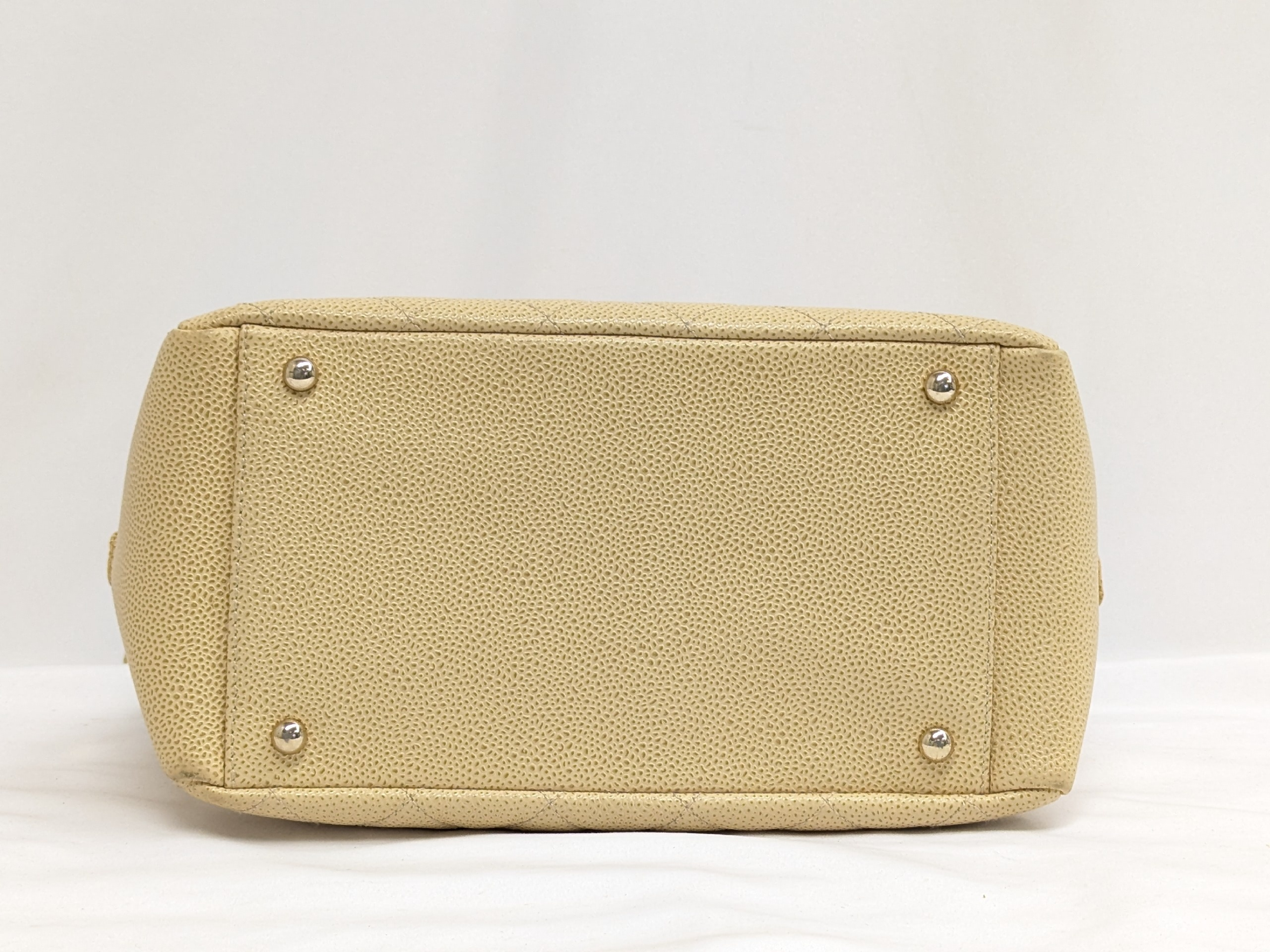 Caviar Skin PTT Chain Tote, Beige, Series 7 Handbag — view 5