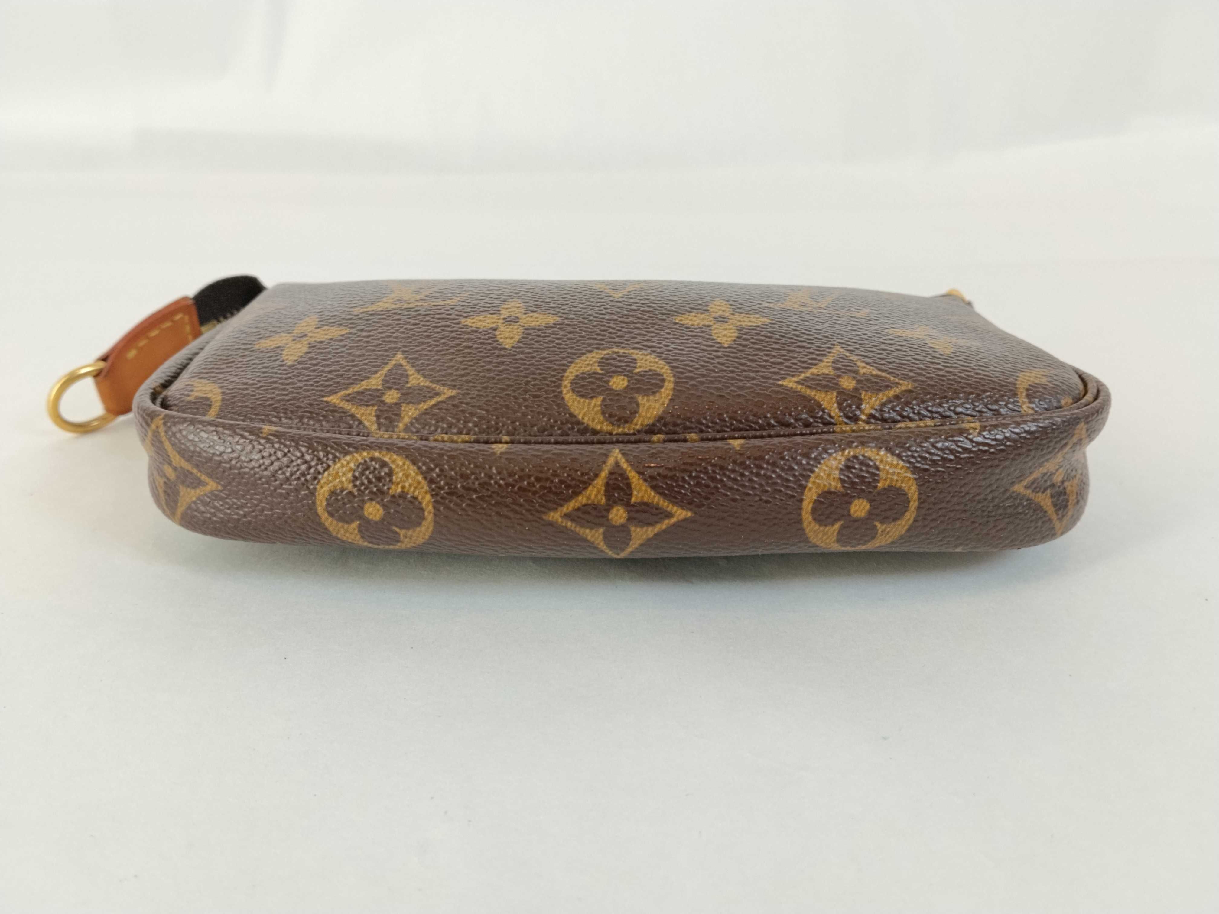 Monogram Vuitton Pouch Title: Assorted Pouch — view 4