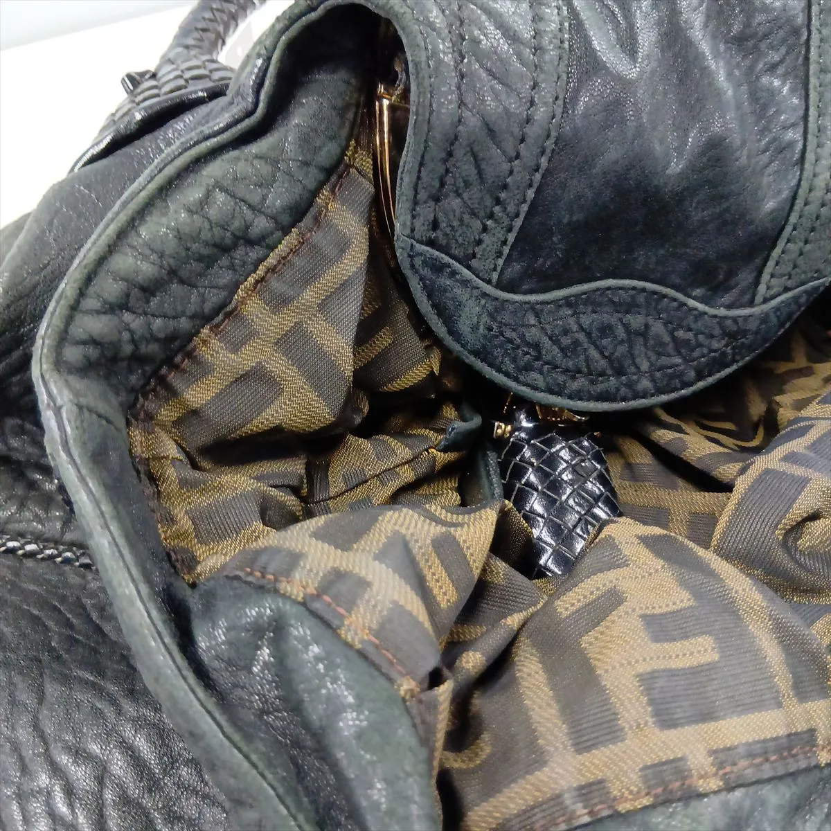 Spy Bag Leather Handbag Black 8BR511 — view 10