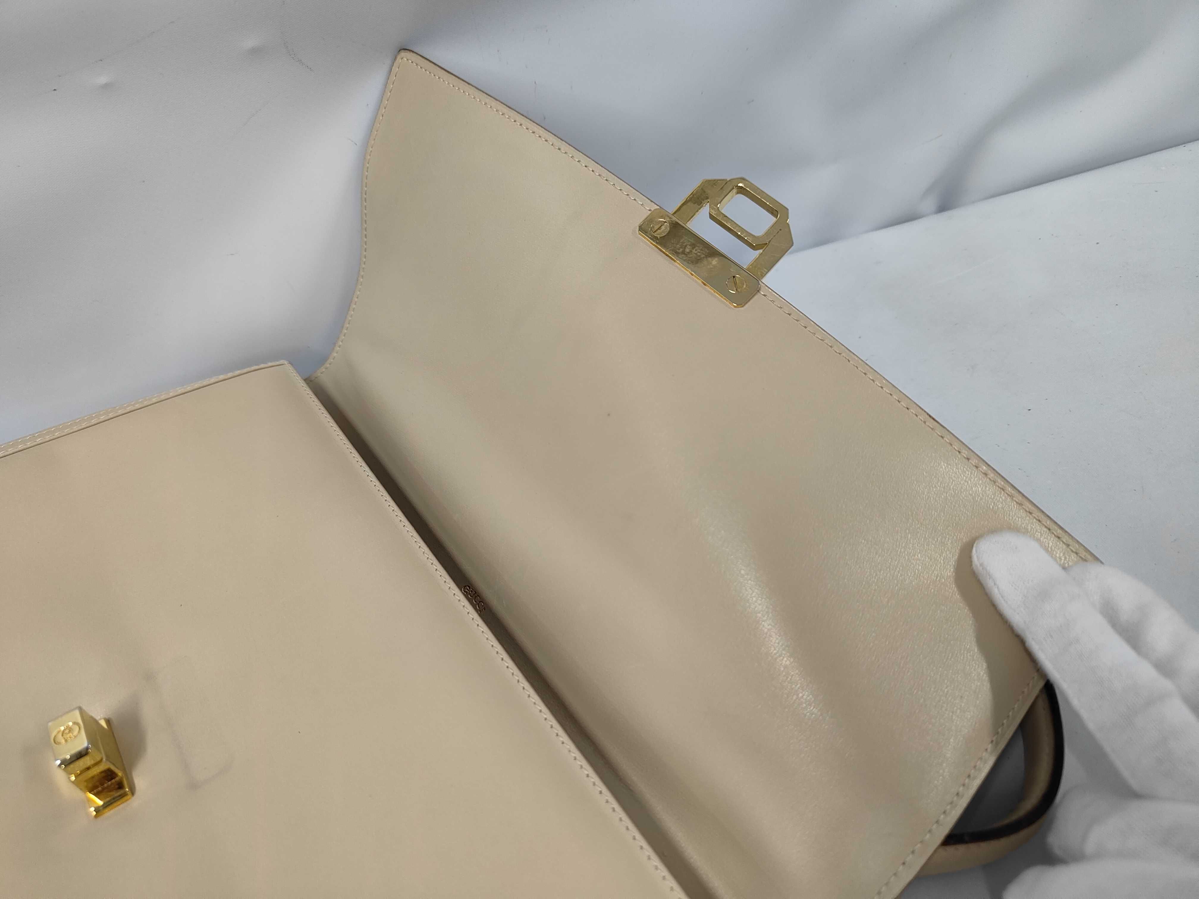 Old Gucci Leather Handbag, Beige — view 8