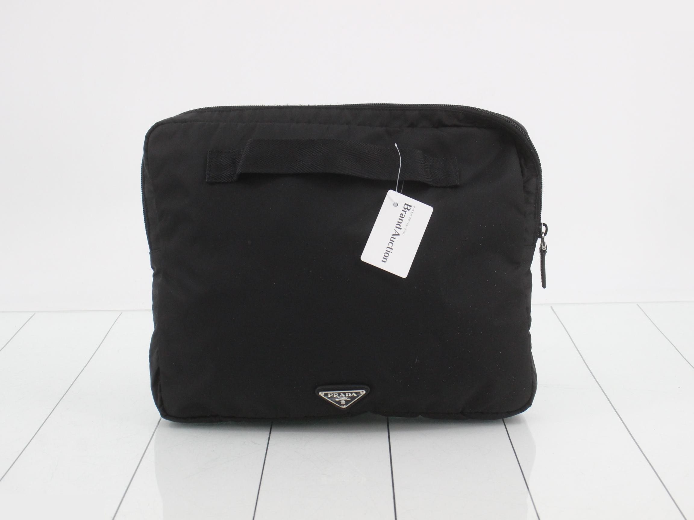 Nylon triangular plate laptop bag/clutch bag, black — view 2