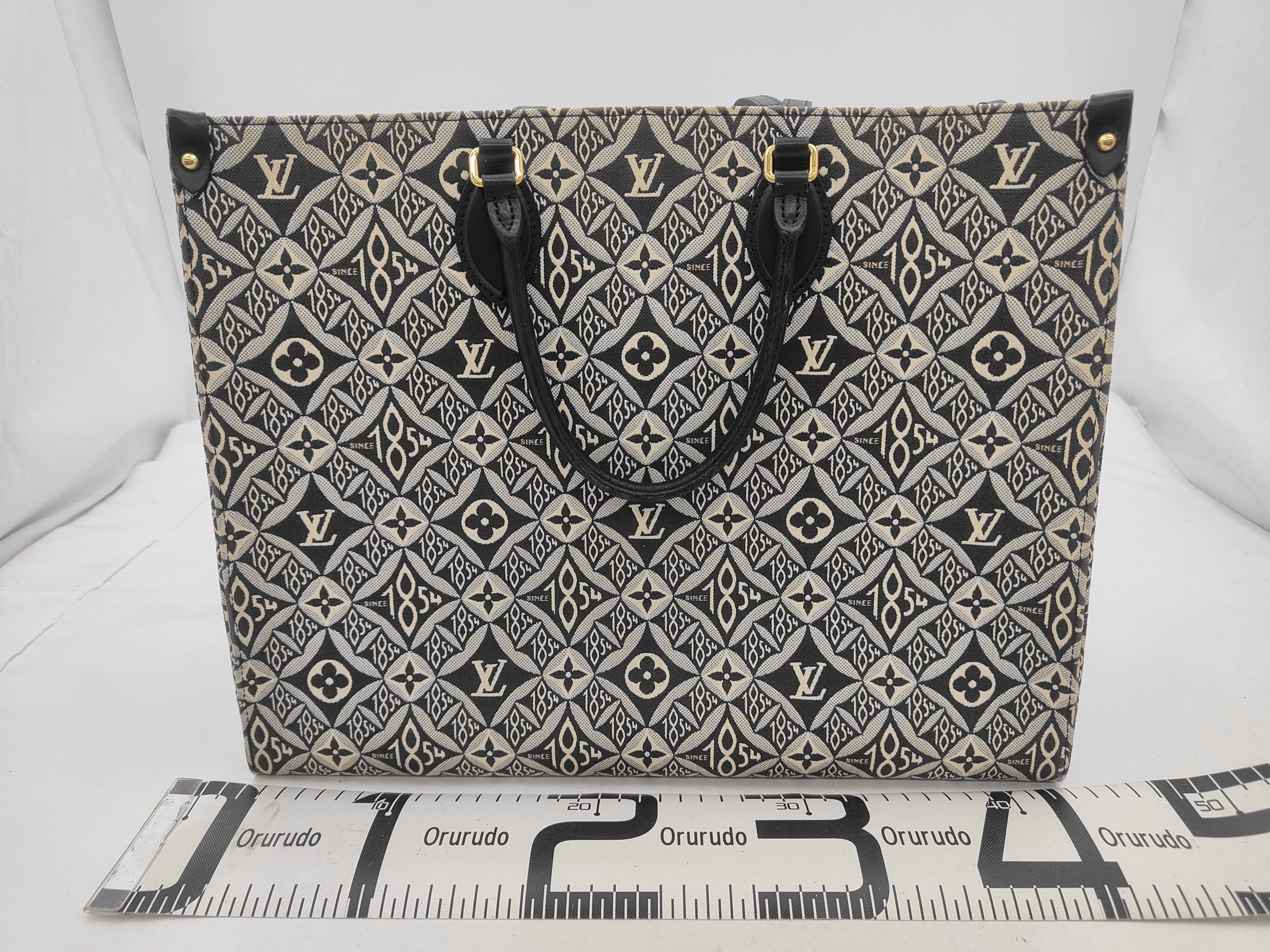 OnTheGo GM Monogram Jacquard Handbag (since 1854) M57207 FL3240 — view 2