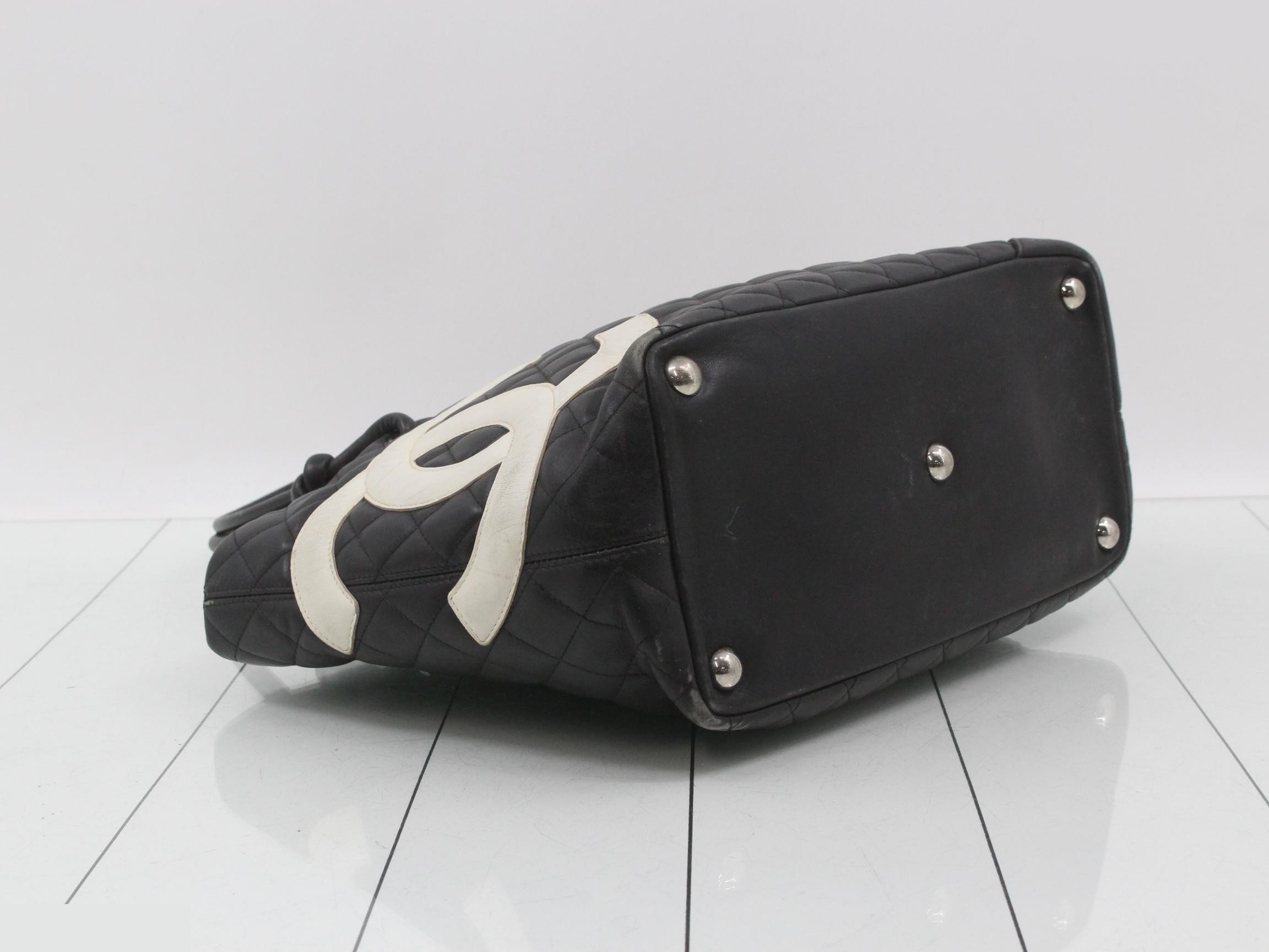 Cambon Line (Bag) - Tote Bag - Black and White — view 5