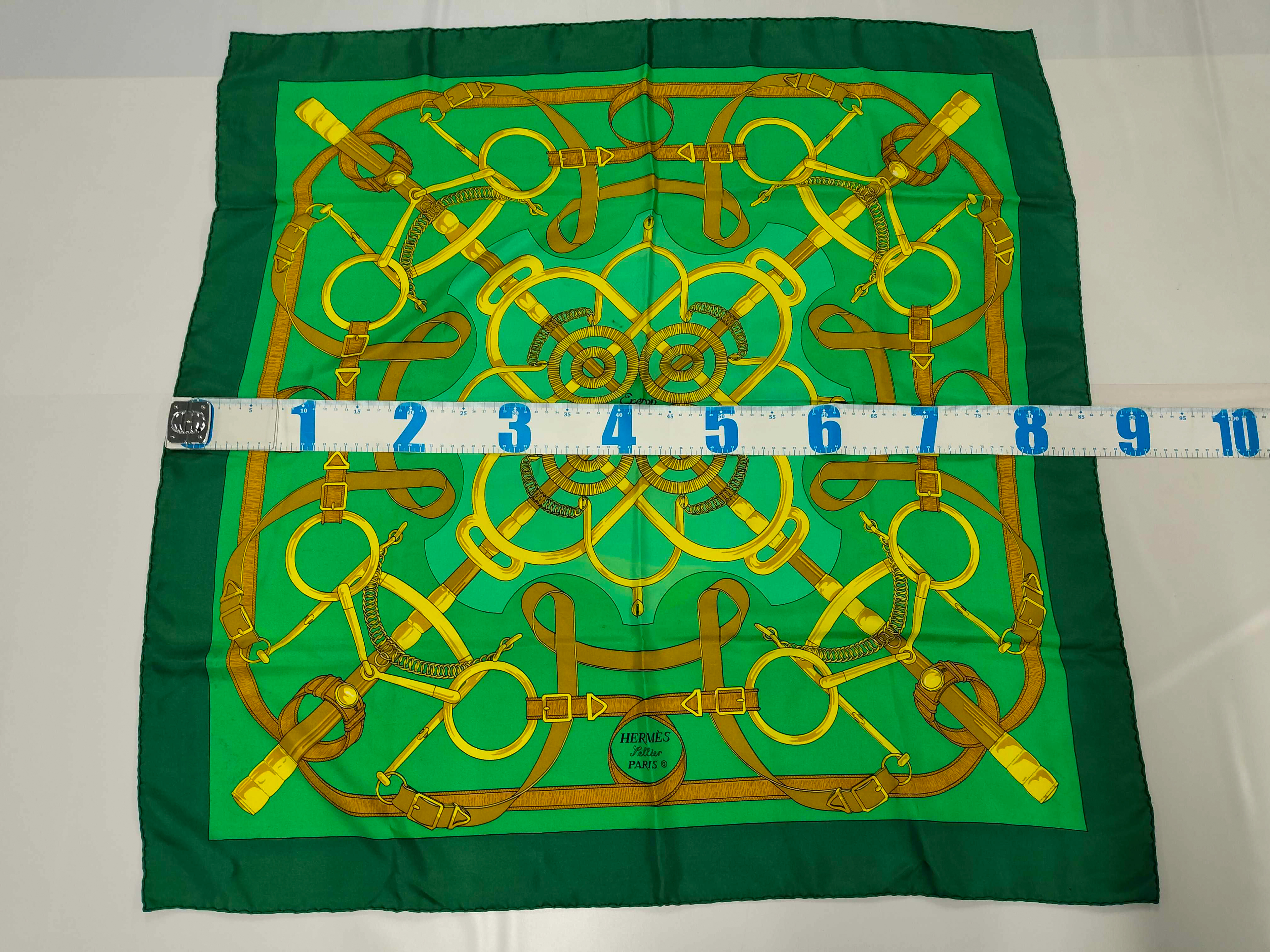 Carre 90 EPERON DOR Apron d'Or Henri d'Orgy Silk Green Other Accessories — view 3