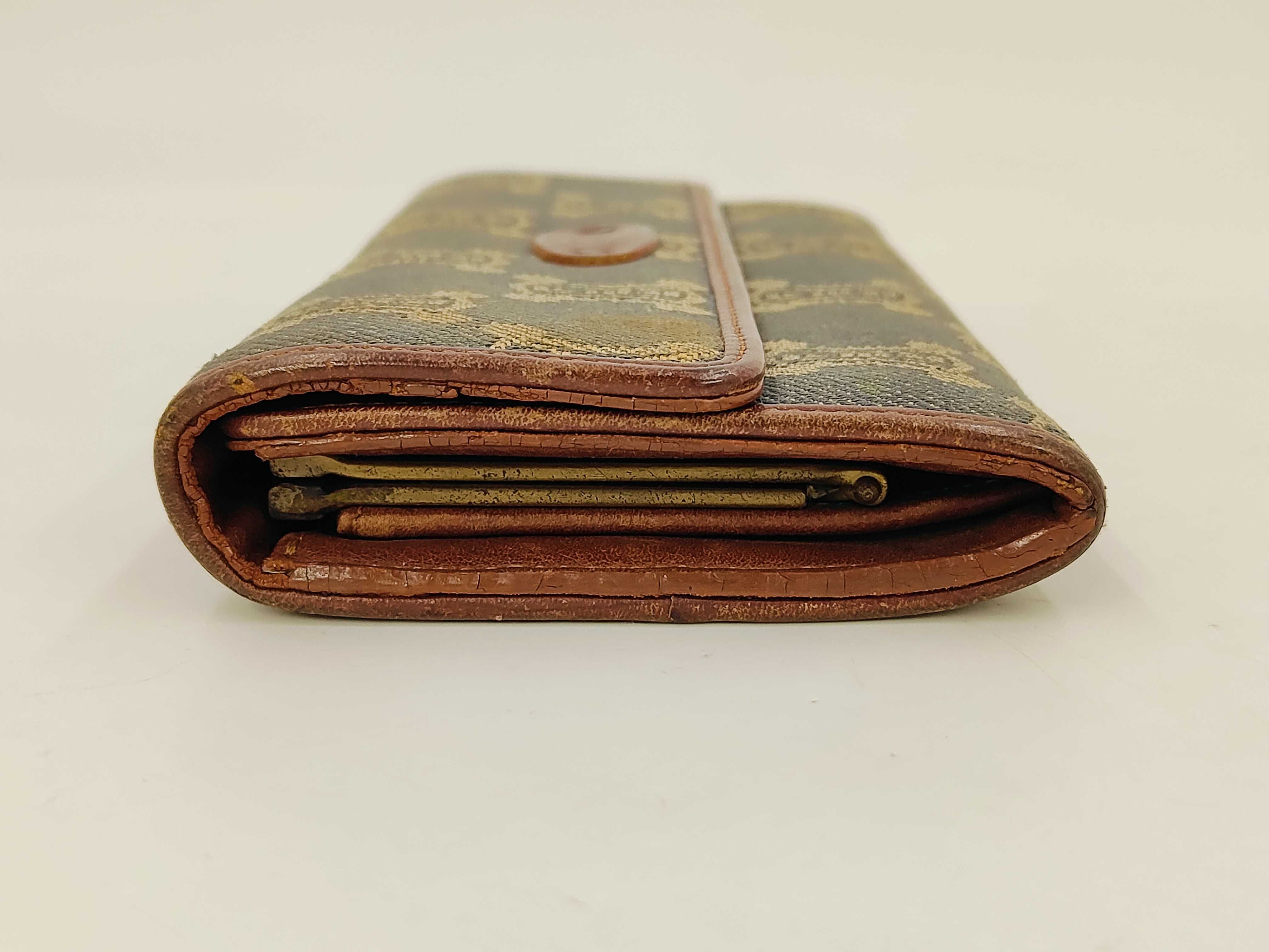 wallet — view 6