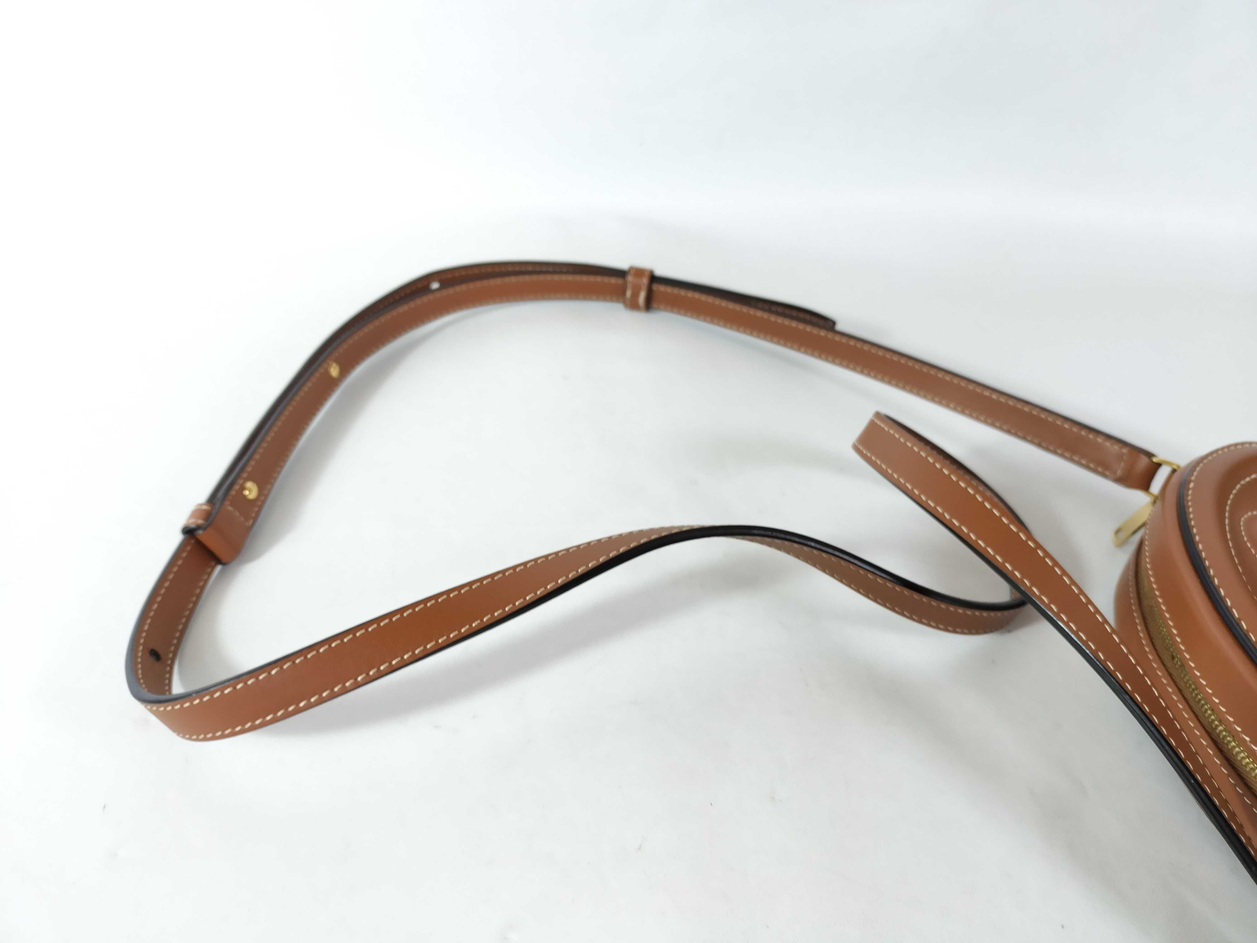 BAG TRIOMPHE OVAL PURSE CUIR IN SMOOTH CALFSKIN Shoulder Bag — view 3