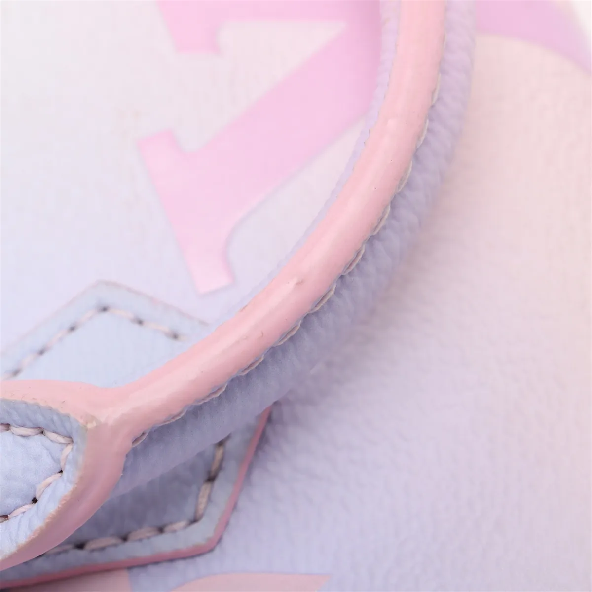 Spring in the City Papillon BB M46078 Pink x Purple RFID reaction available — view 12