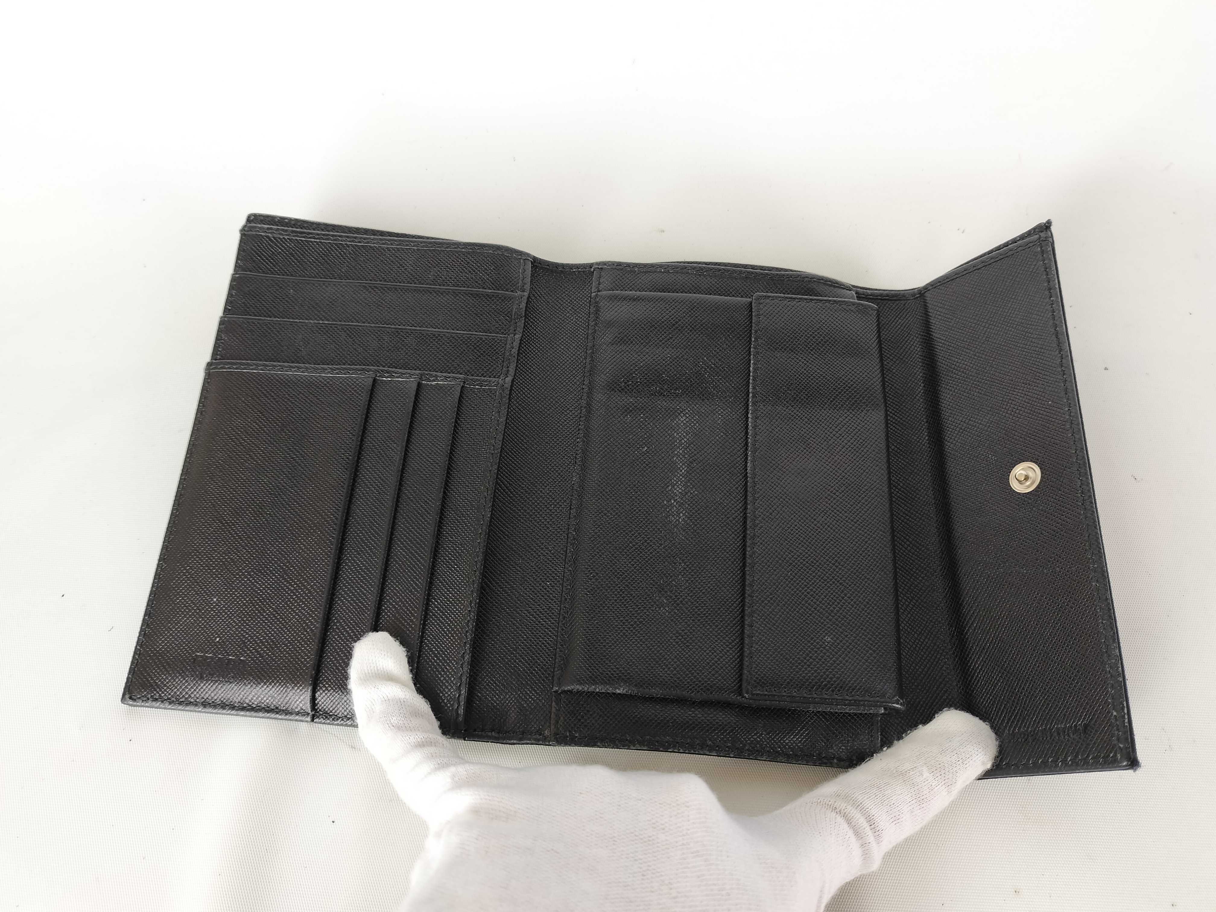 Tessuto Tri-fold Wallet, Black — view 5