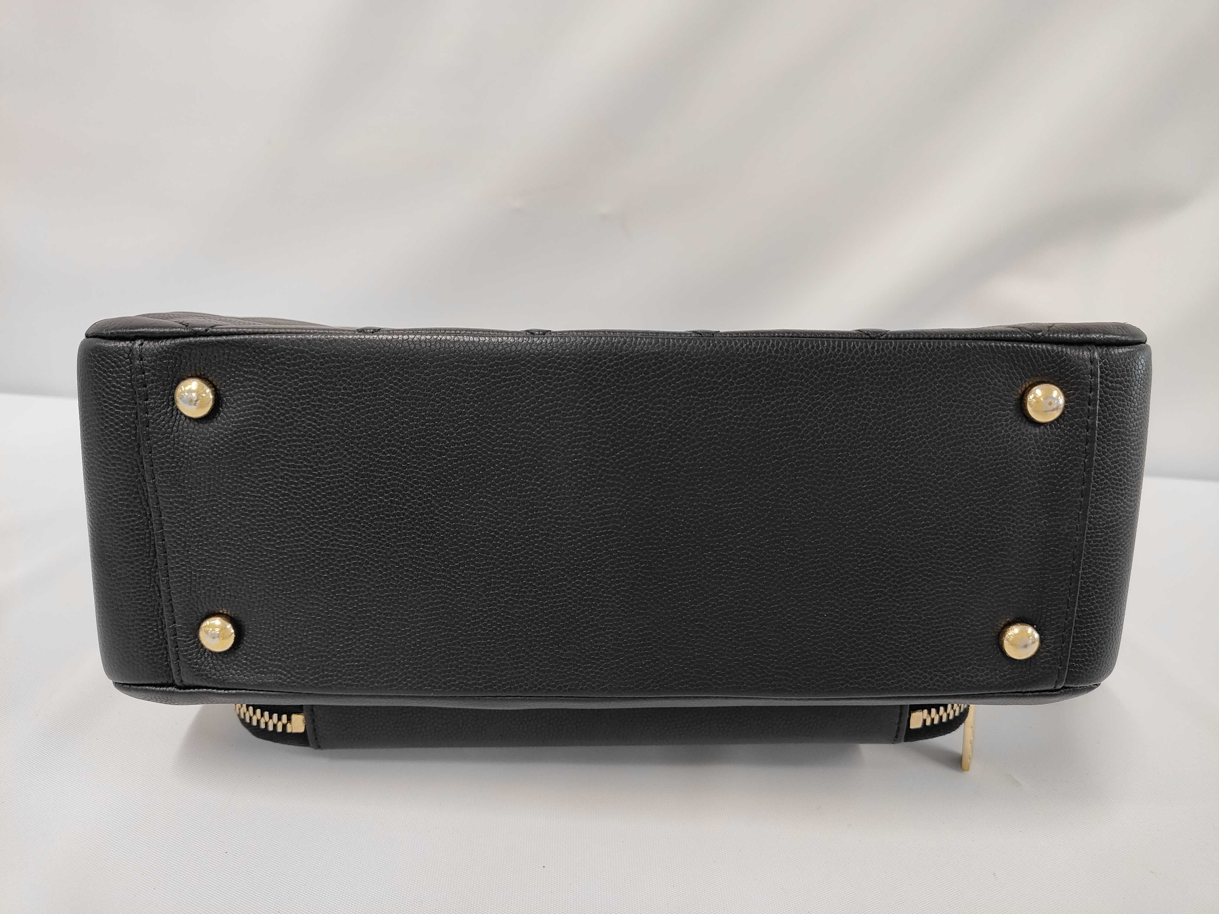 Caviar Skin 2-Way Chain Shoulder Bag — view 3