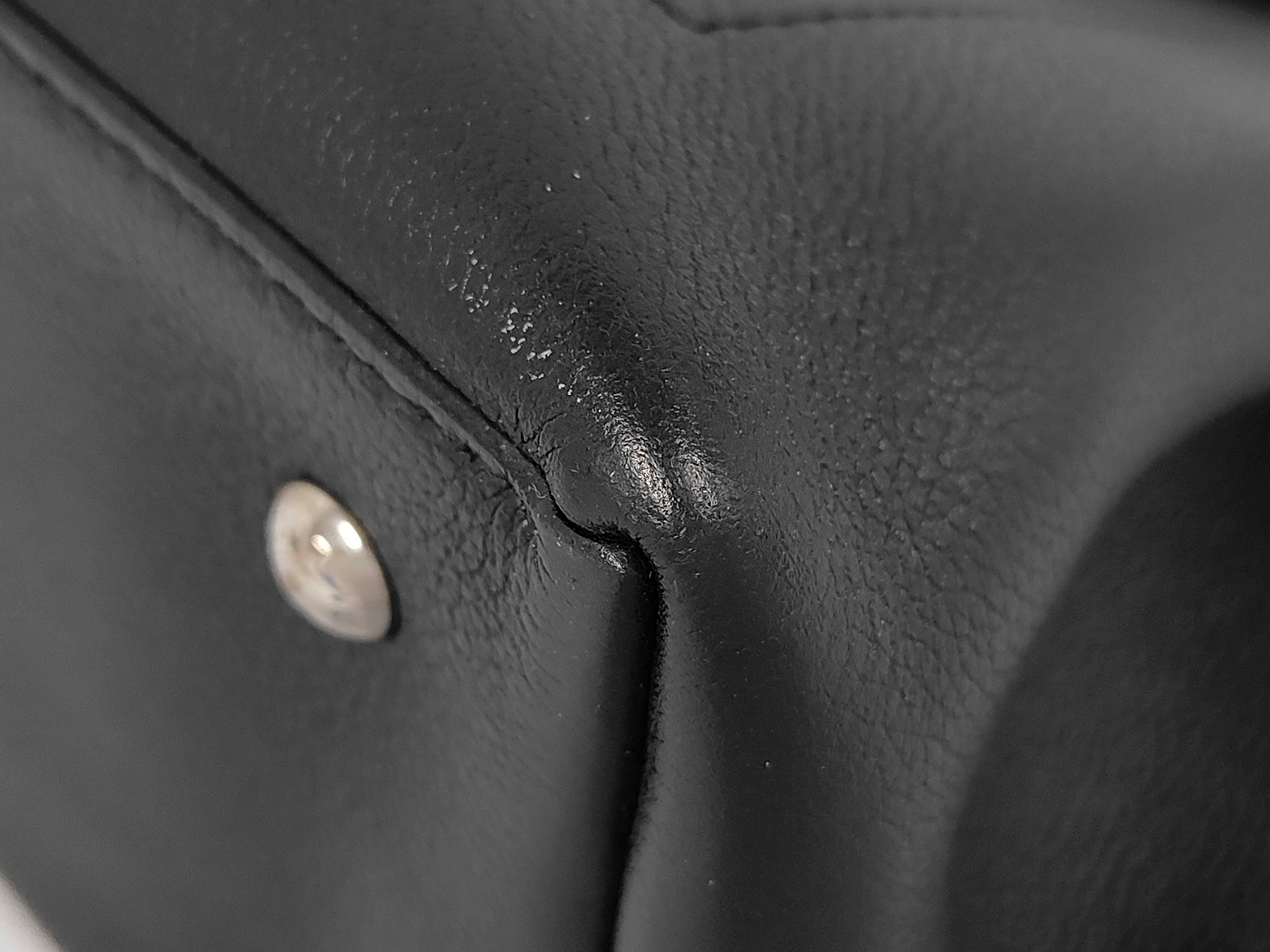 Lockme Ever BB Black Handbag — view 6
