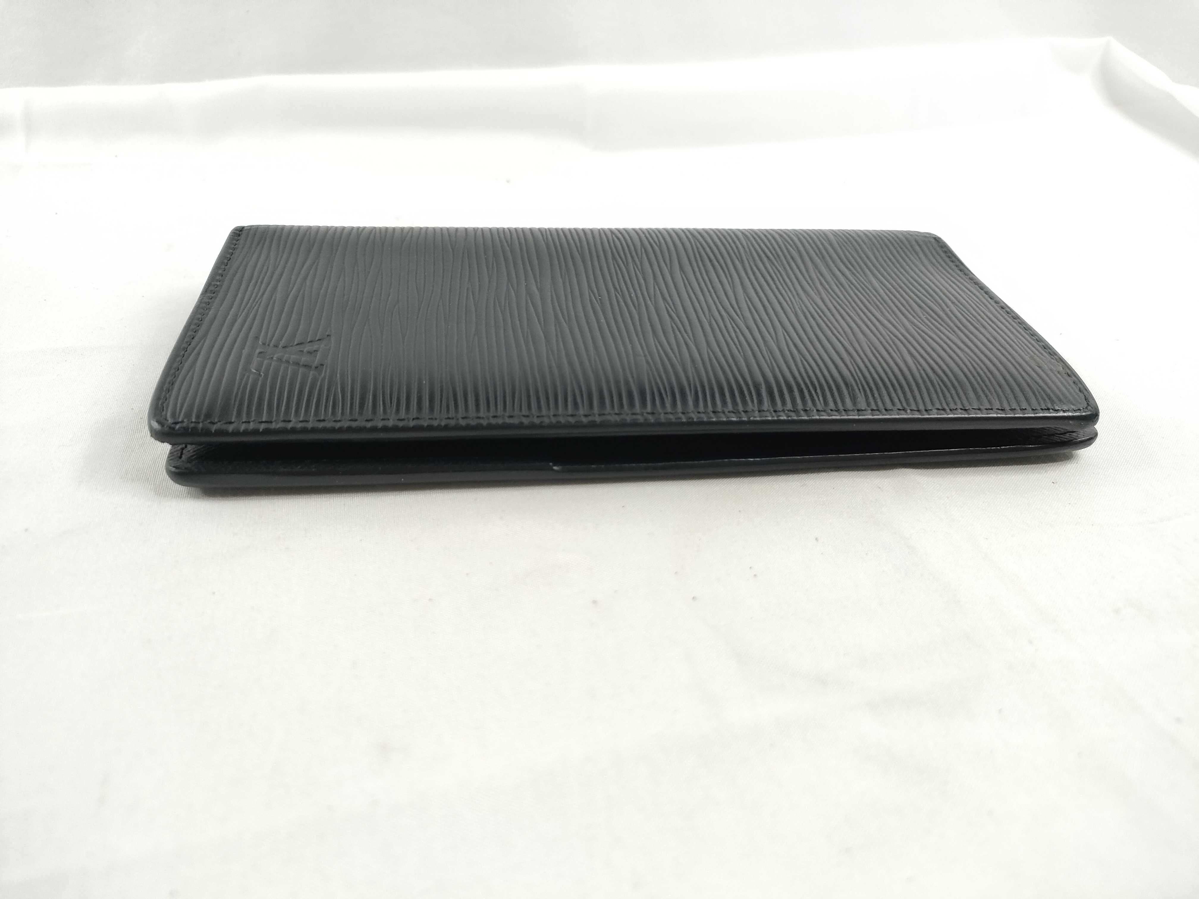 Epi M60622 Epi Portefeuille Brazza Wallet — view 6