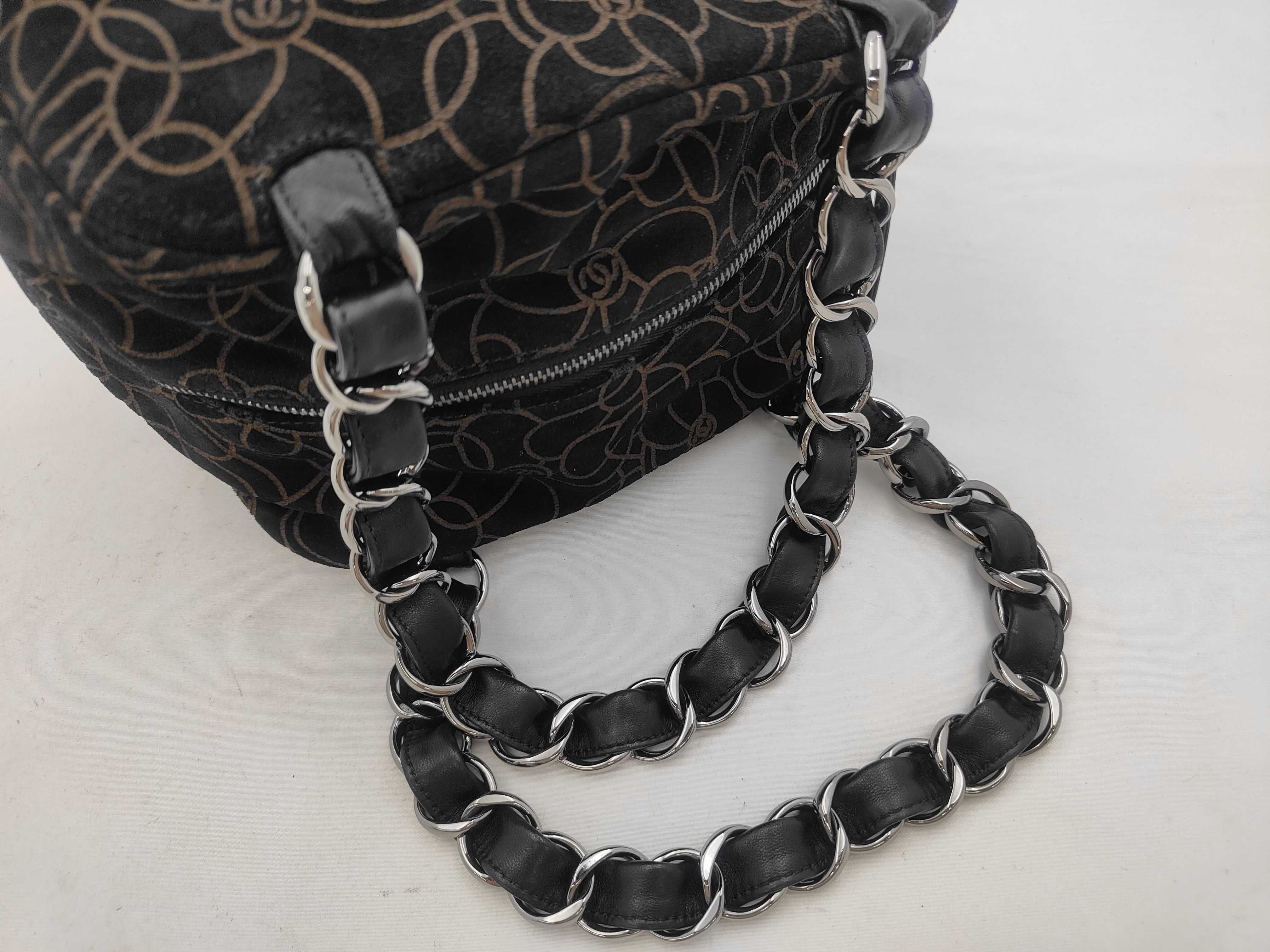 Suede Camellia Pattern Chain Shoulder Bag — view 3