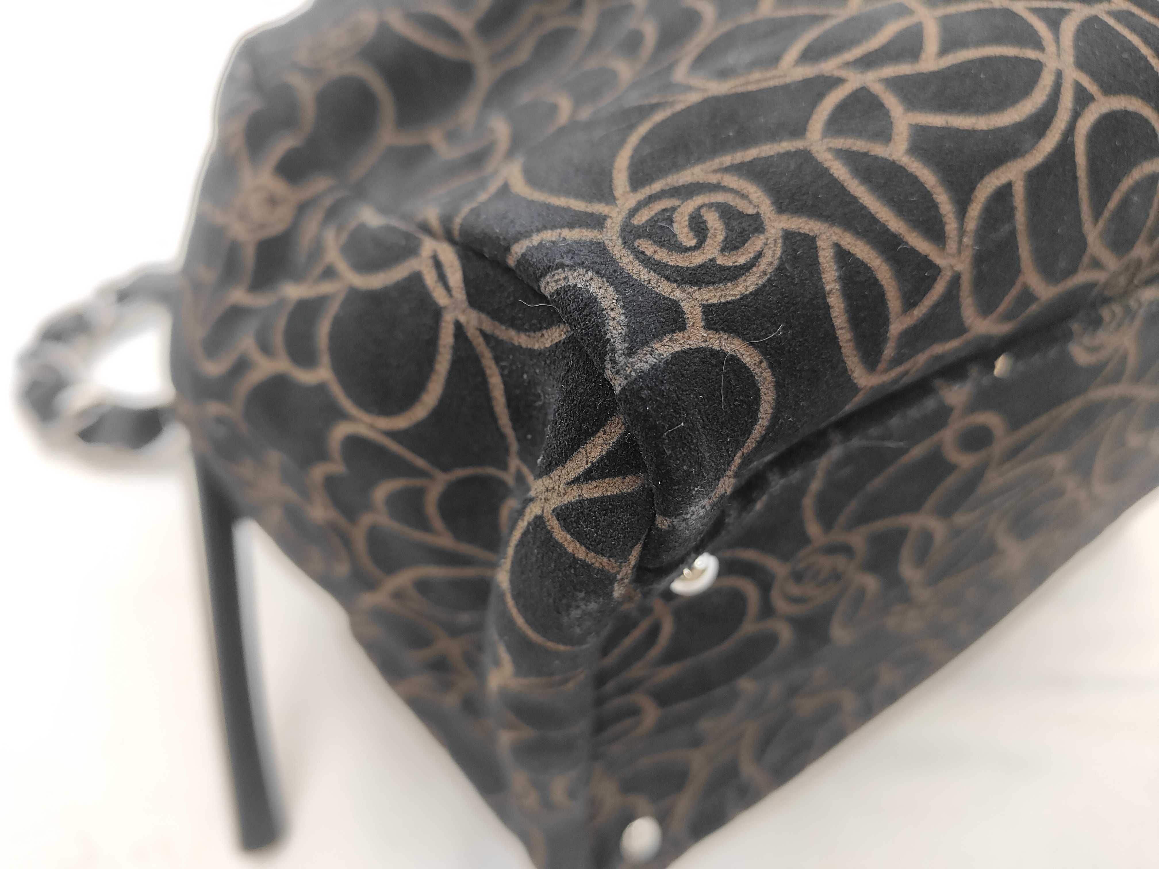 Suede Camellia Pattern Chain Shoulder Bag — view 6