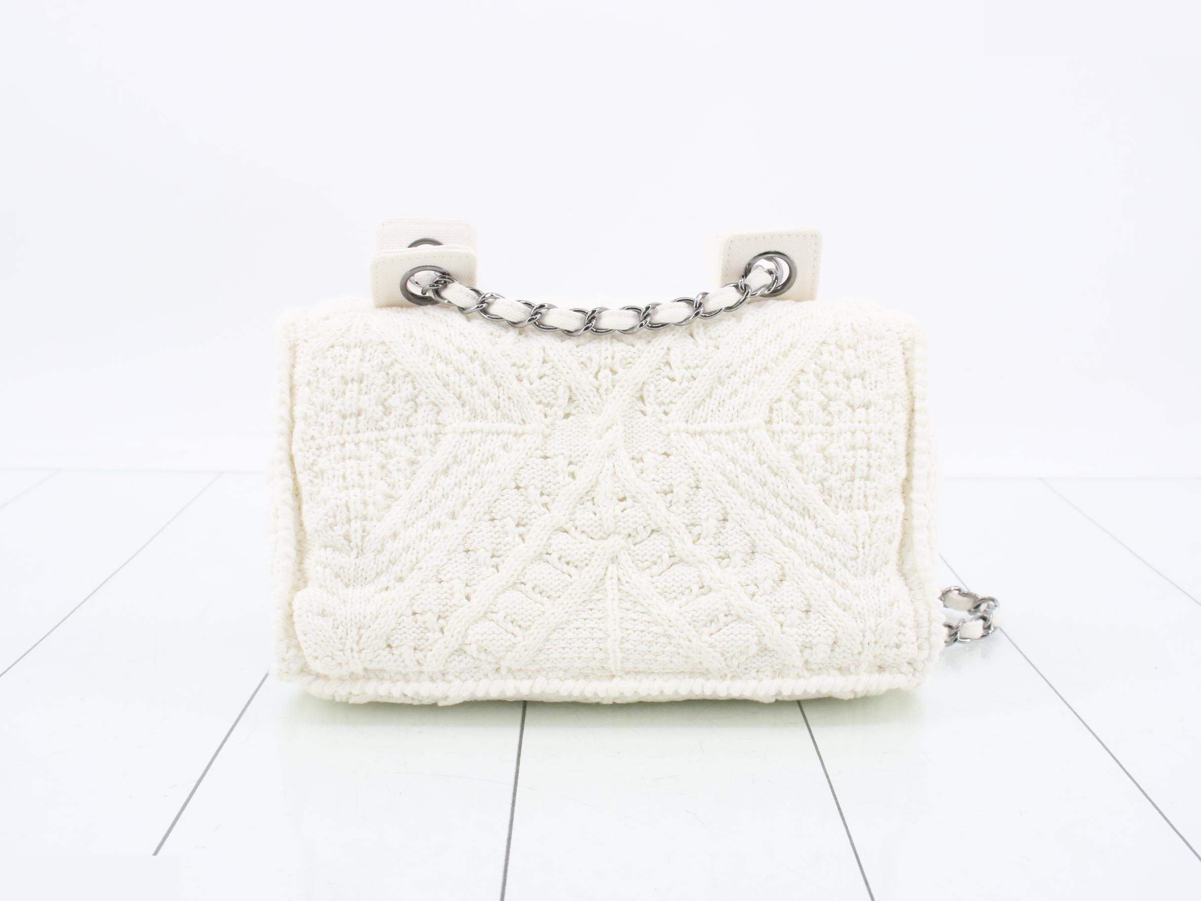 Unused knit classic flap bag — view 2