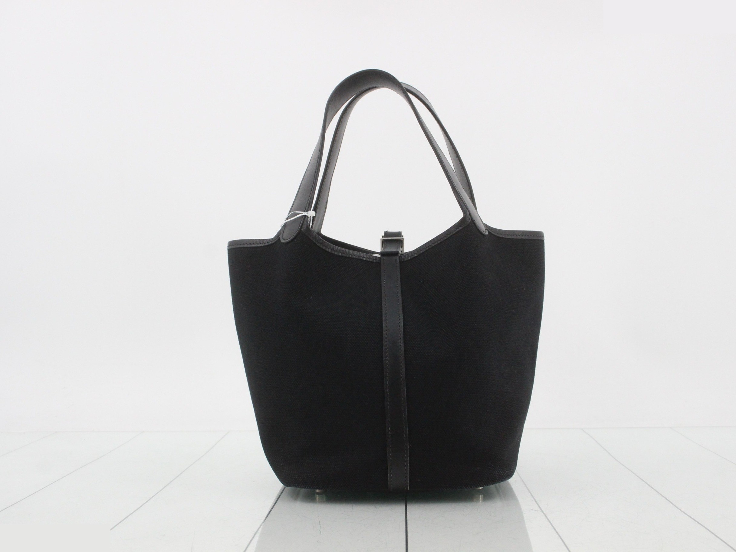 Picotin handbag