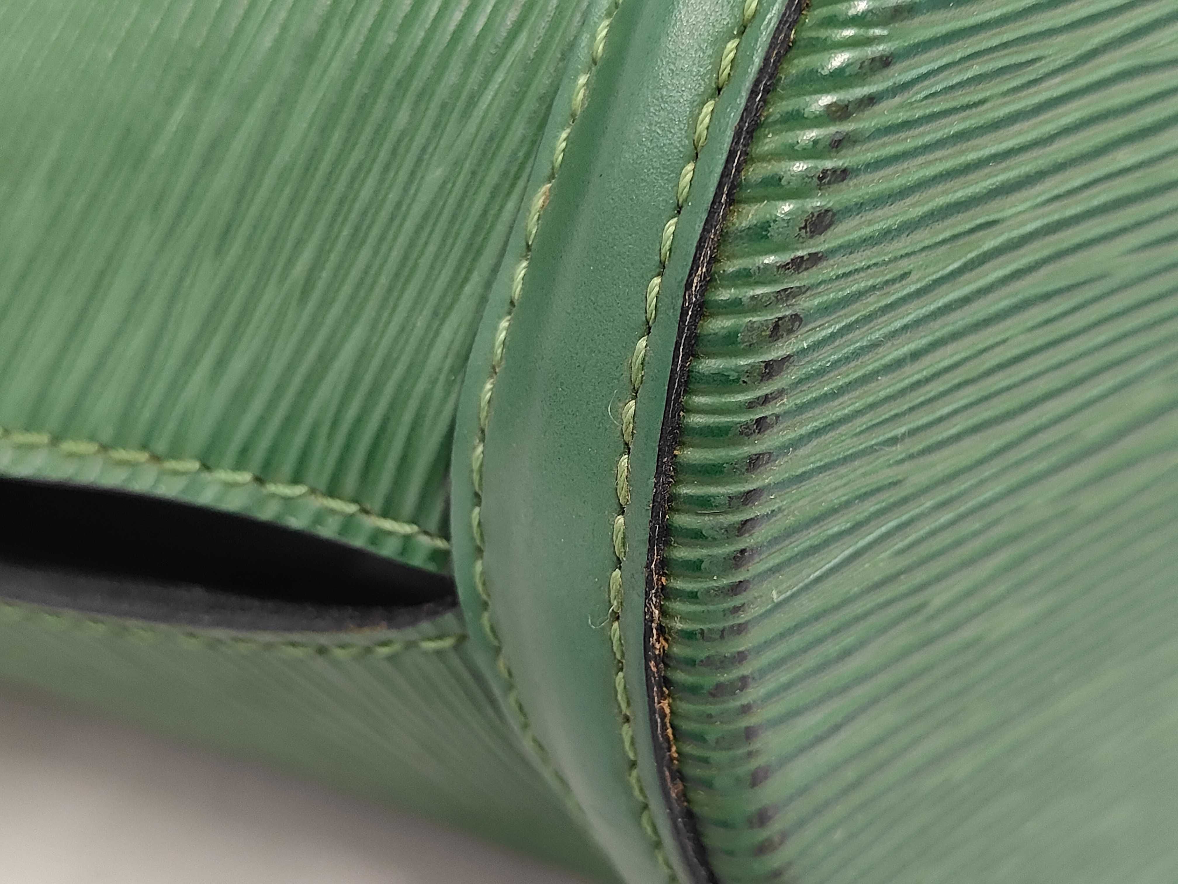 Epi Saint Jacques Shoulder Bag — view 3