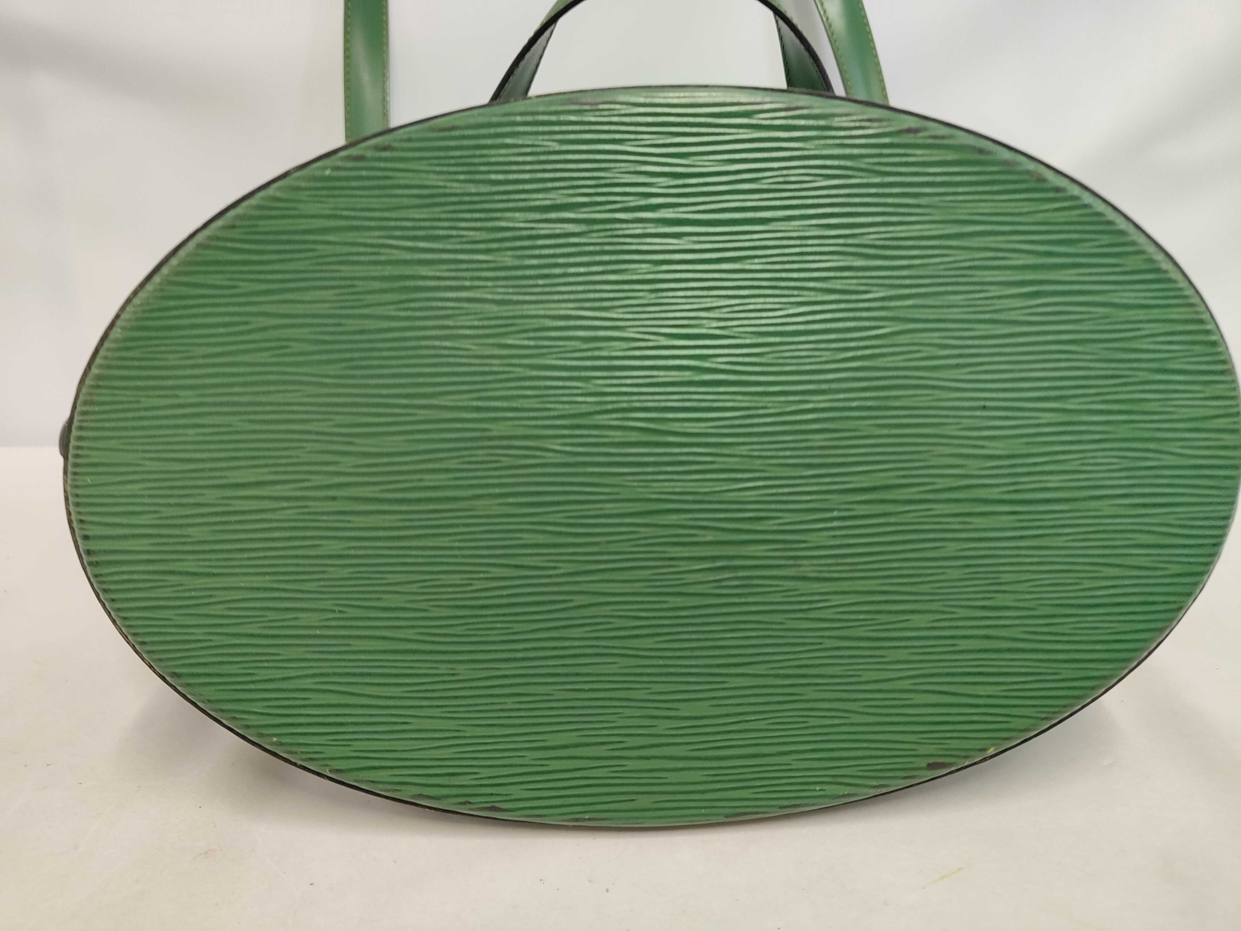 Epi Saint Jacques Shoulder Bag — view 4