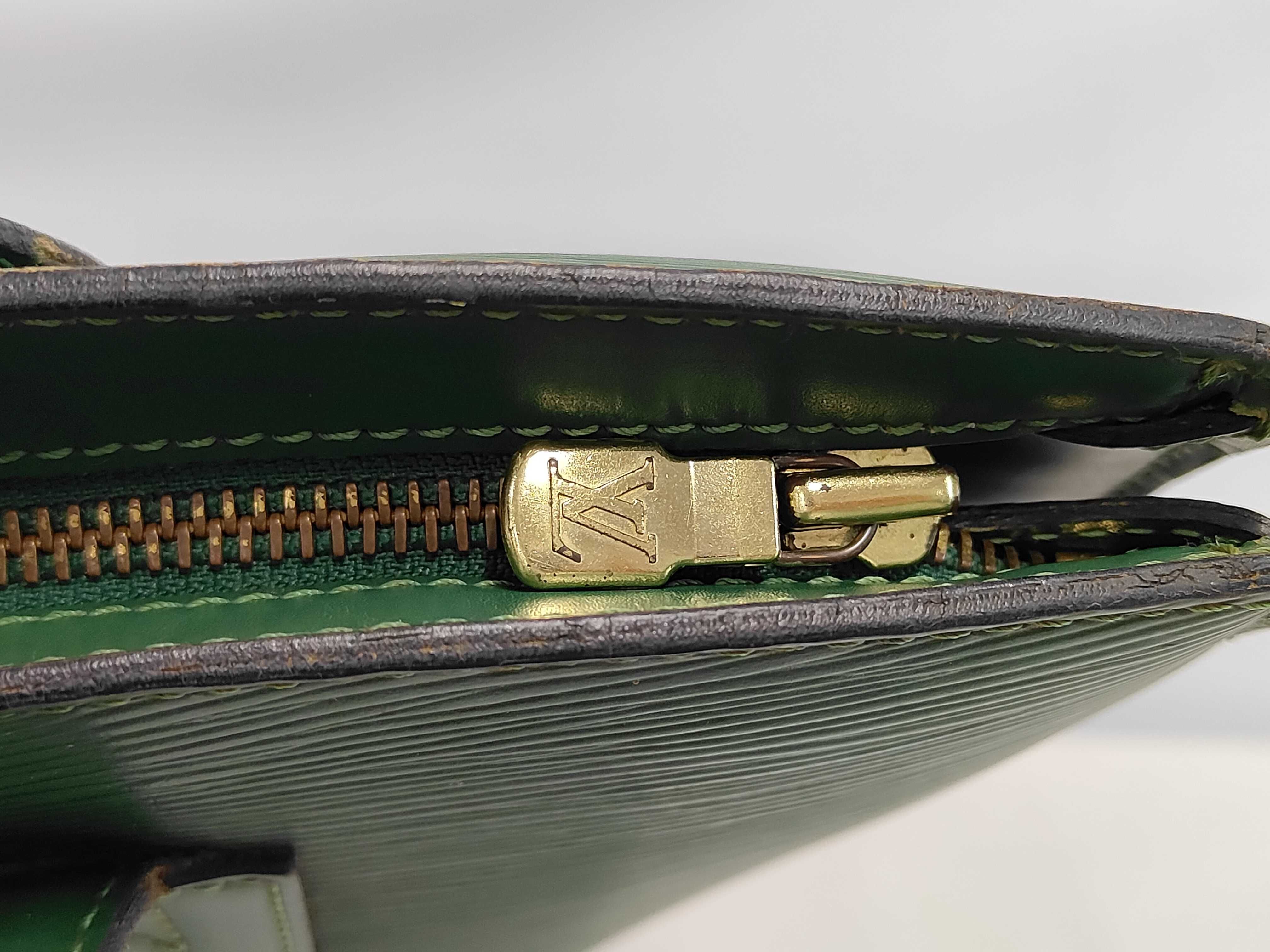 Epi Saint Jacques Shoulder Bag — view 7